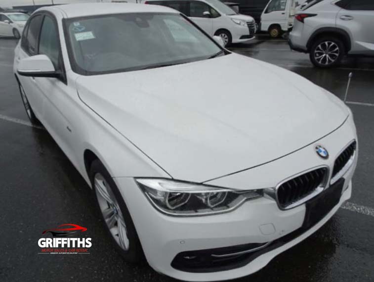 BMW 320i
