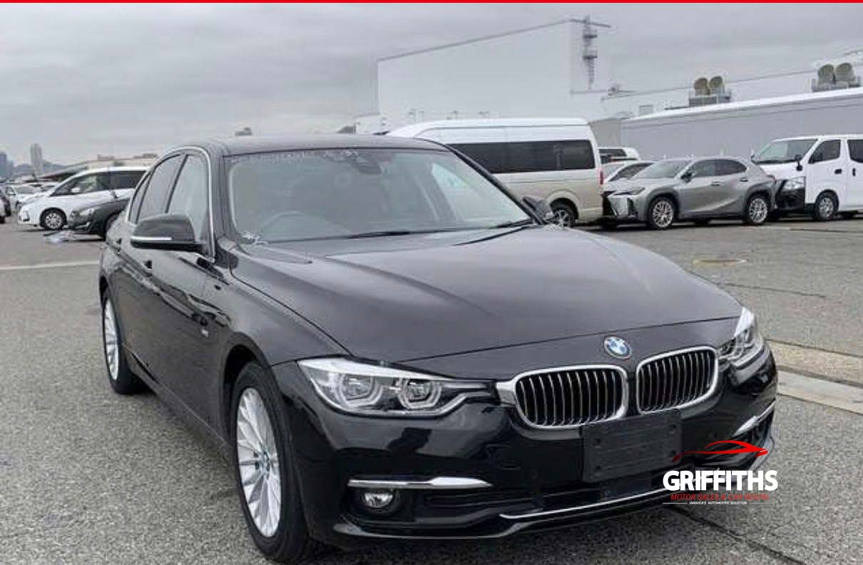 BMW 320i