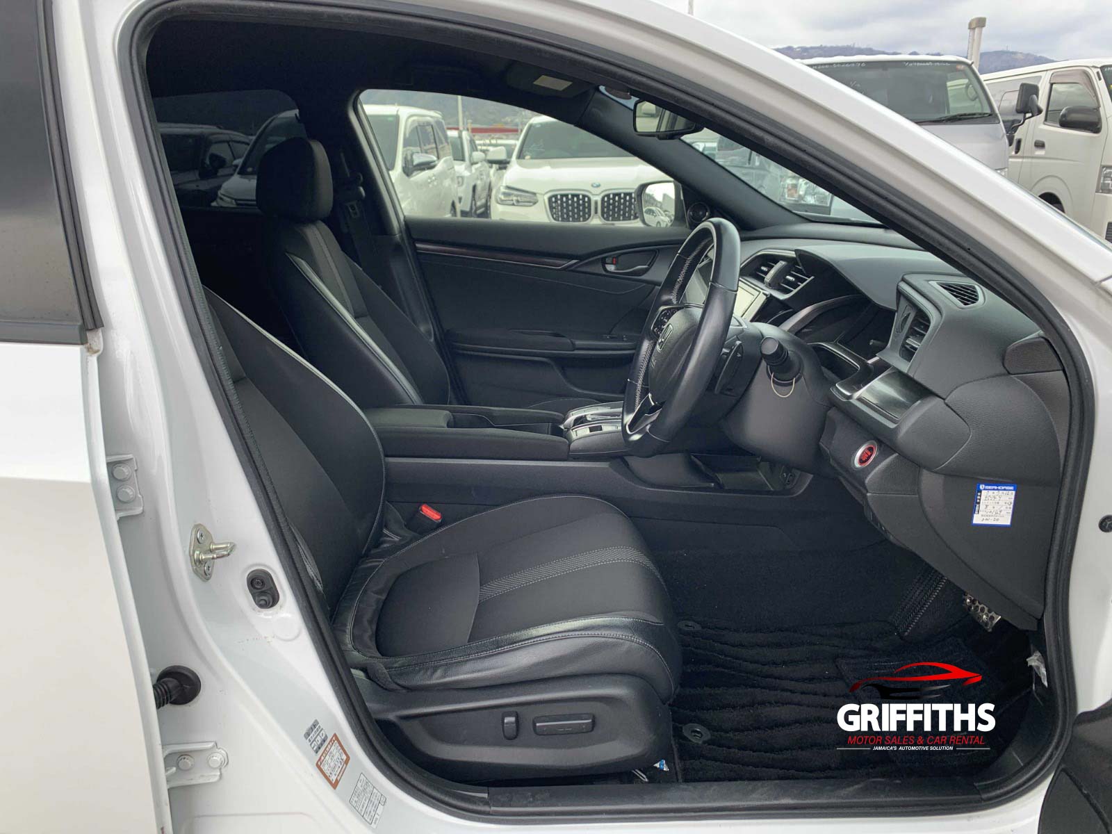 Vehicle Image 8