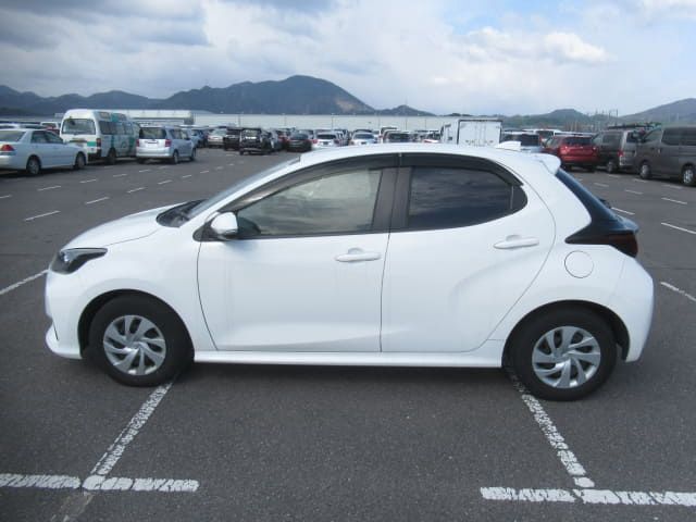 Vehicle Image 7