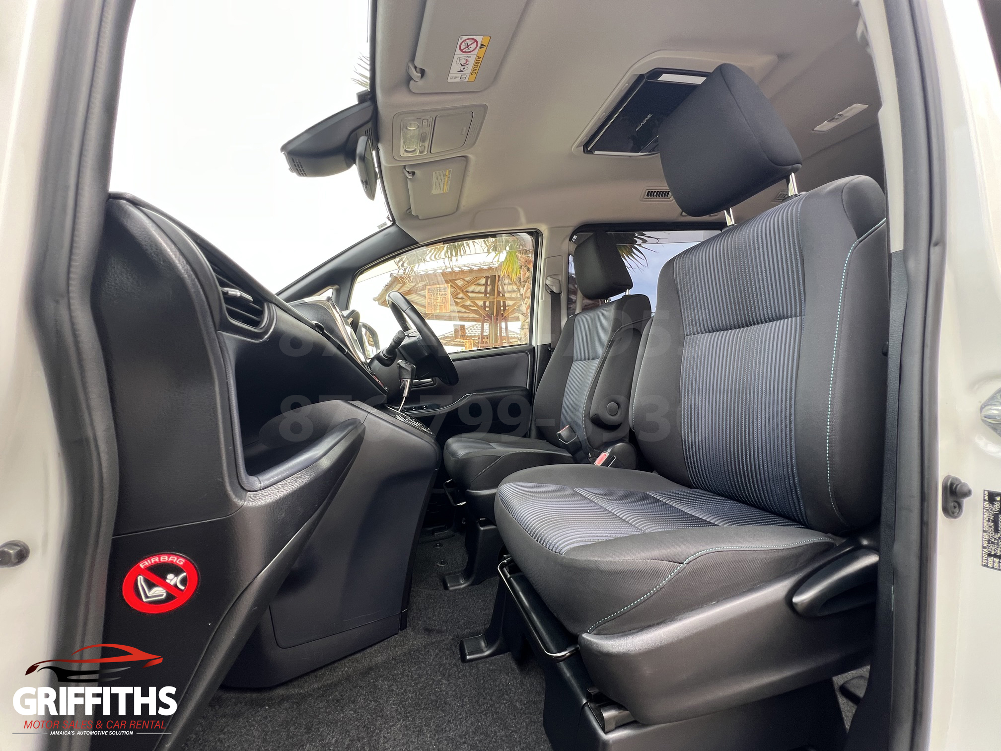 Vehicle Image 14