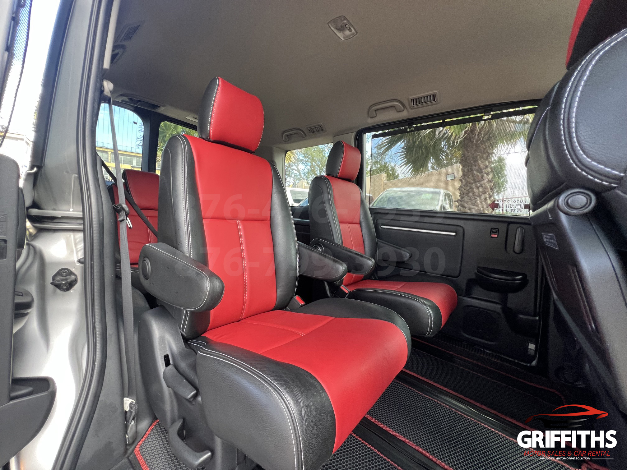 Vehicle Image 13