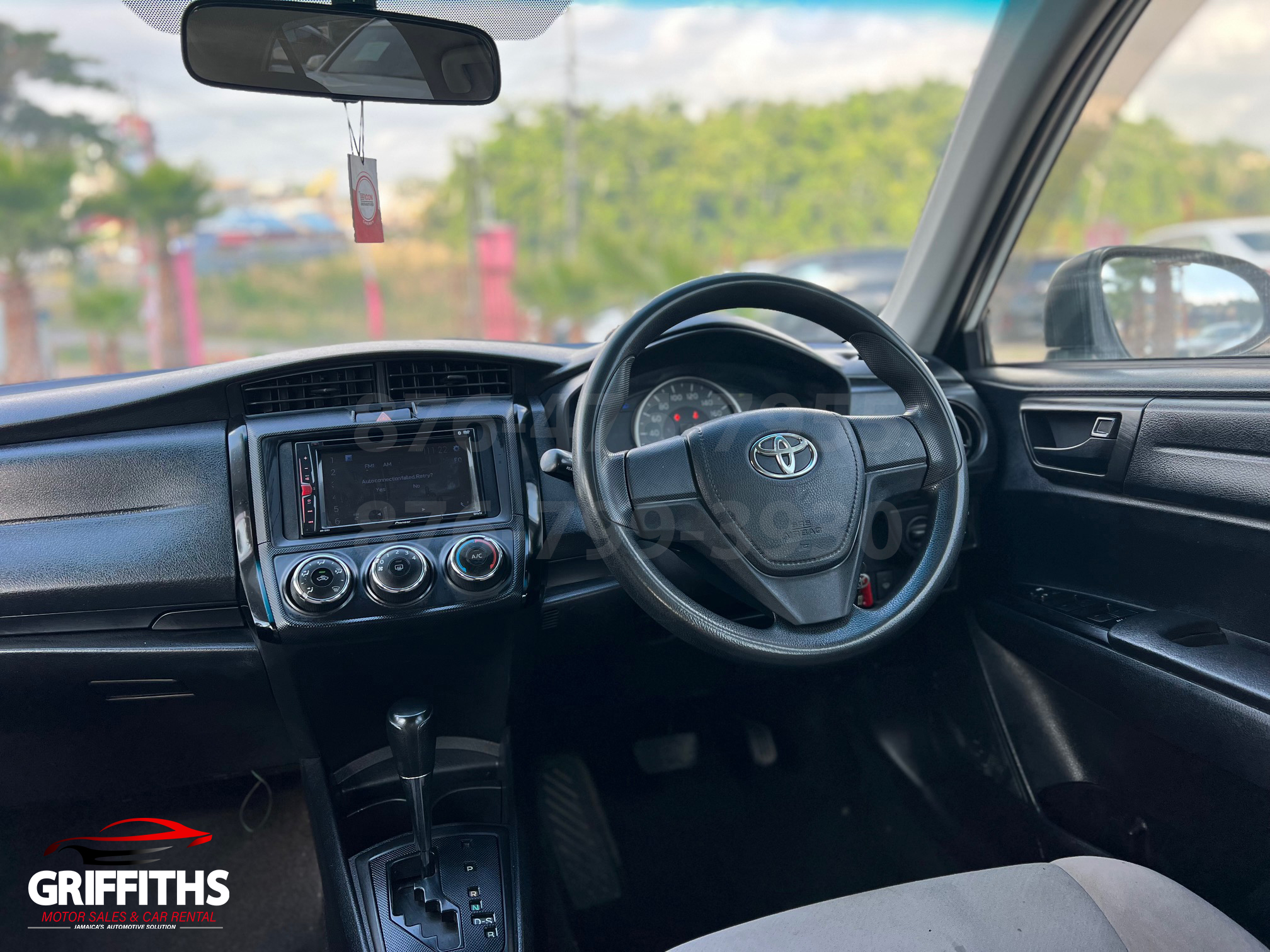 Vehicle Image 10