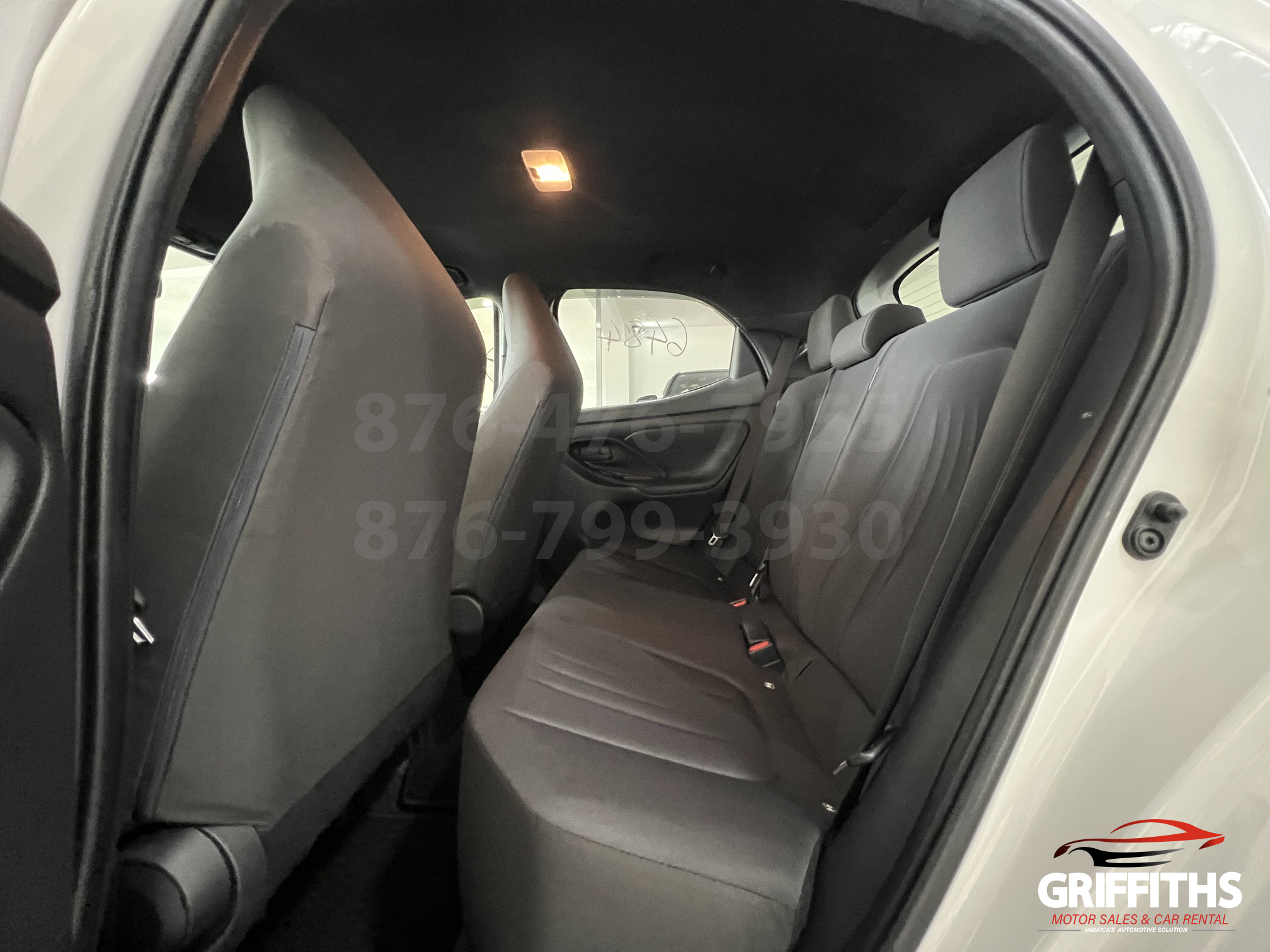 Vehicle Image 14