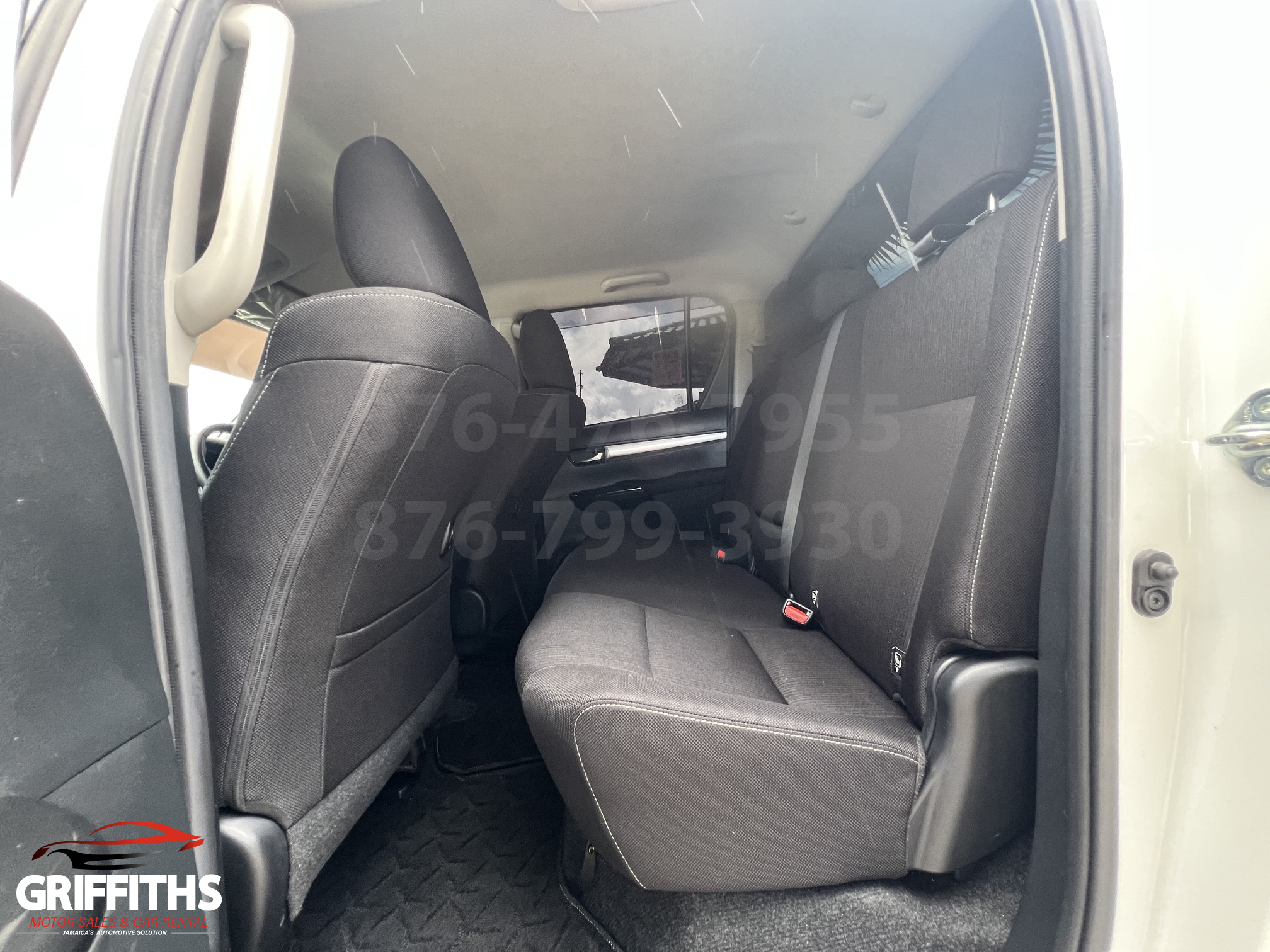 Vehicle Image 15