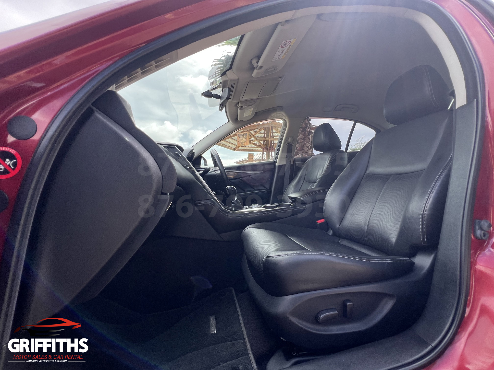 Vehicle Image 12