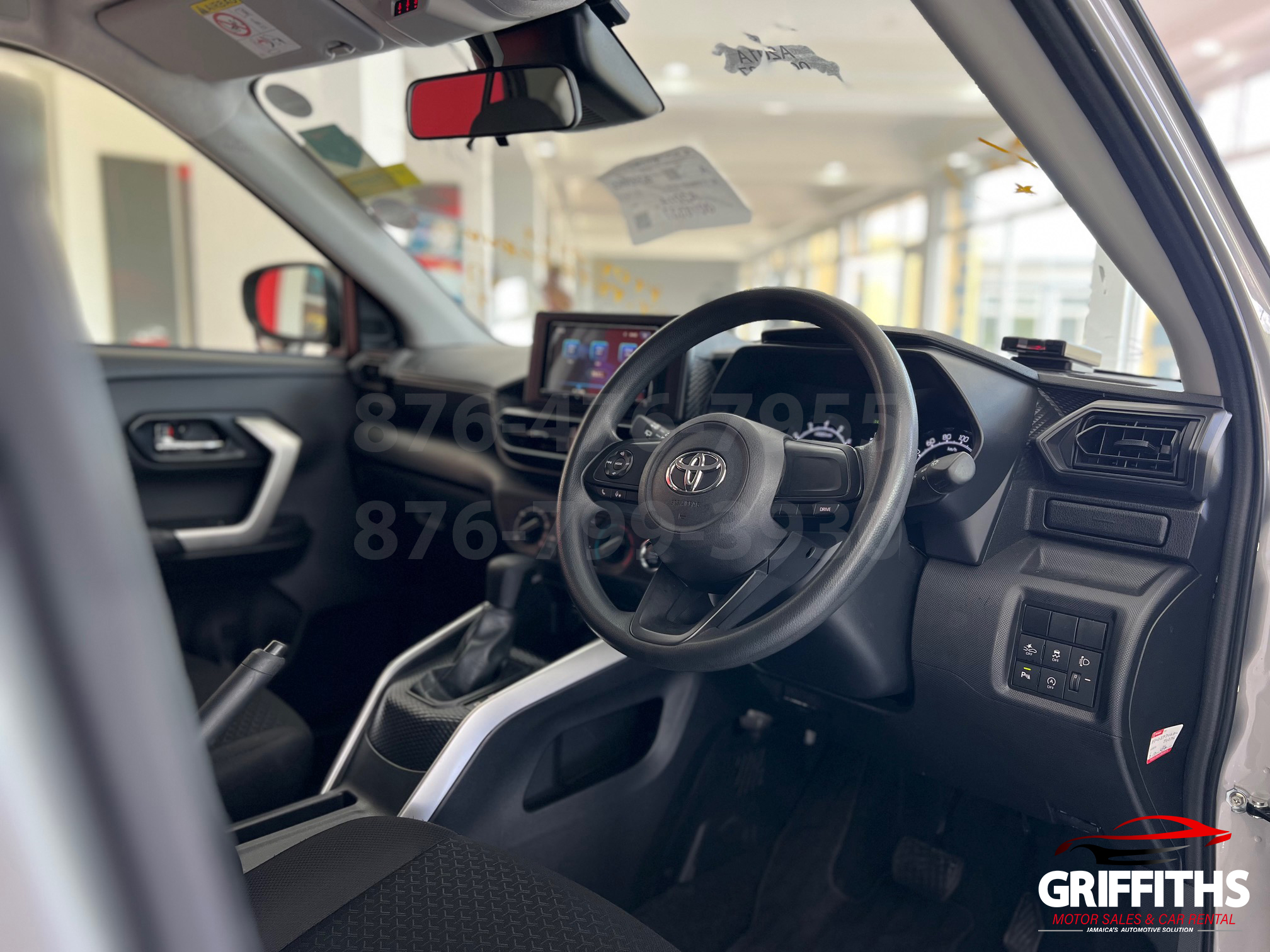 Vehicle Image 10