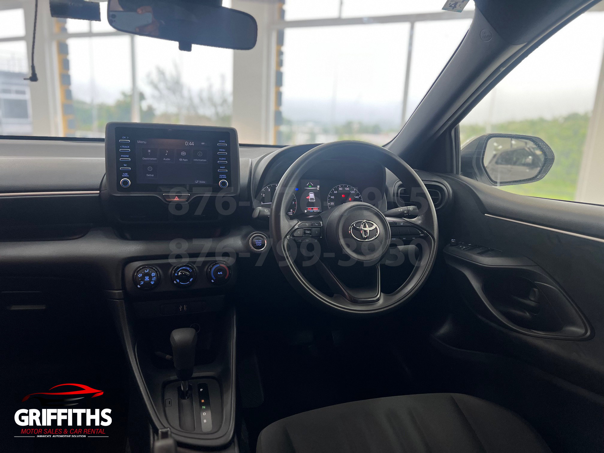 Vehicle Image 9