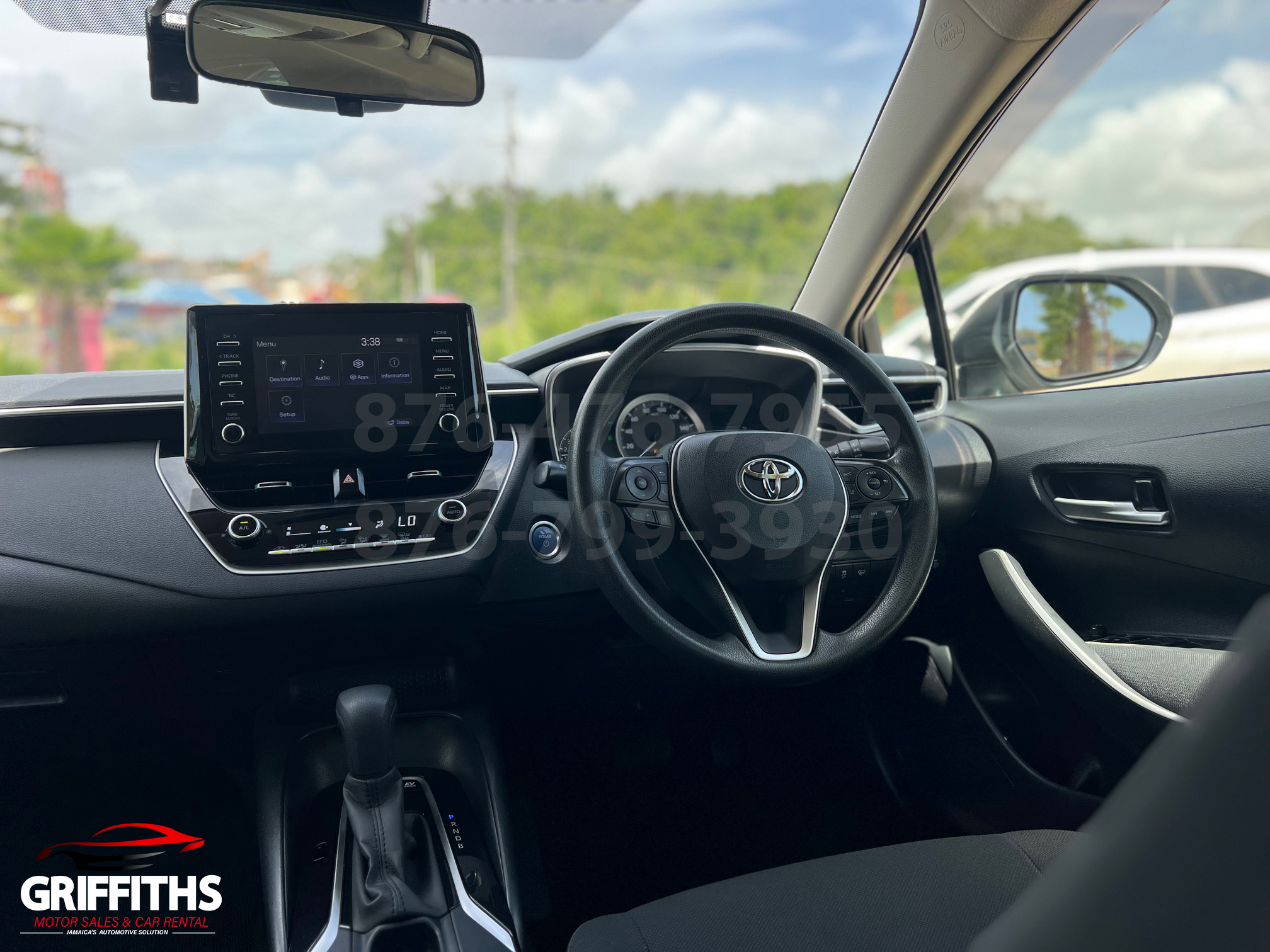 Vehicle Image 10
