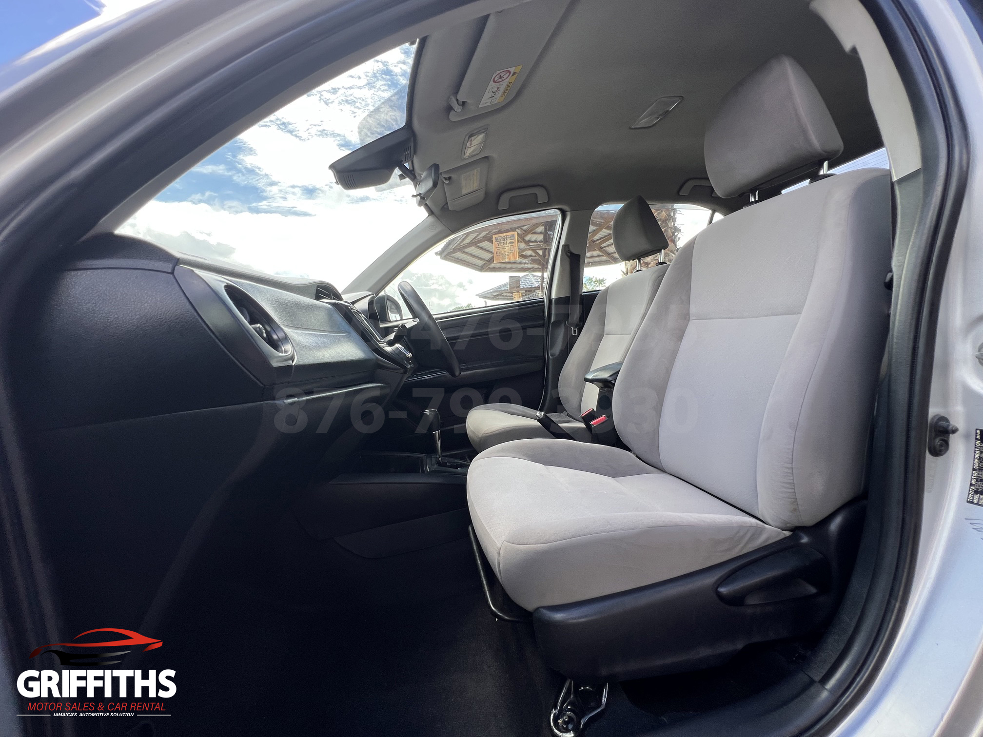 Vehicle Image 12
