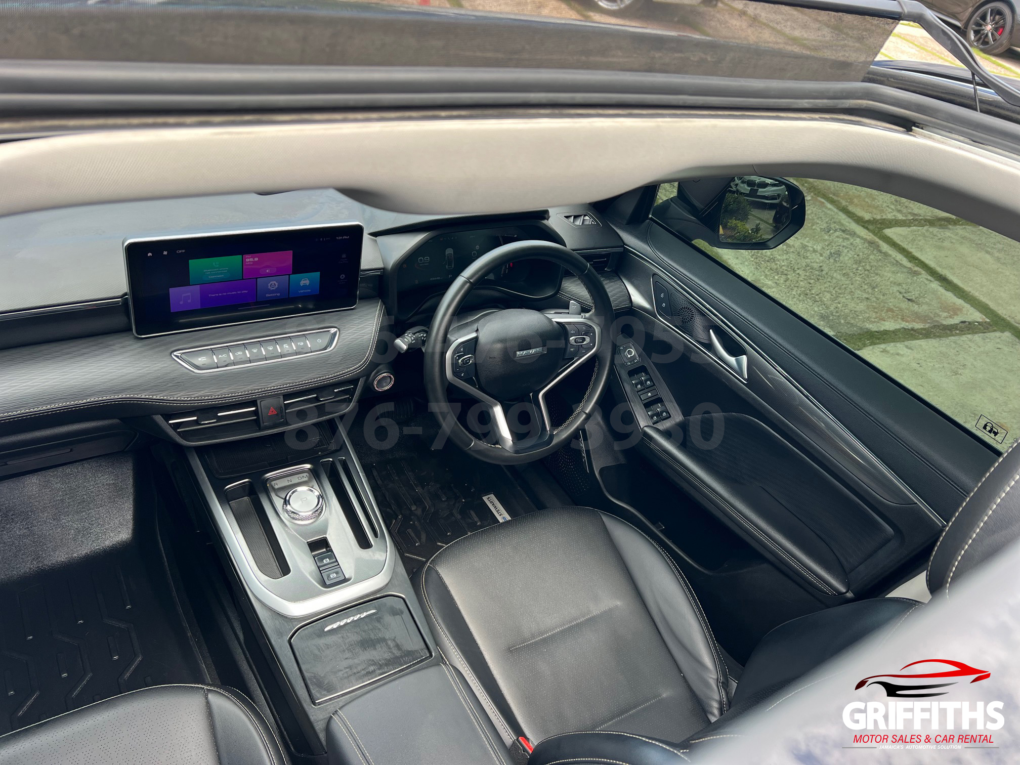 Vehicle Image 10