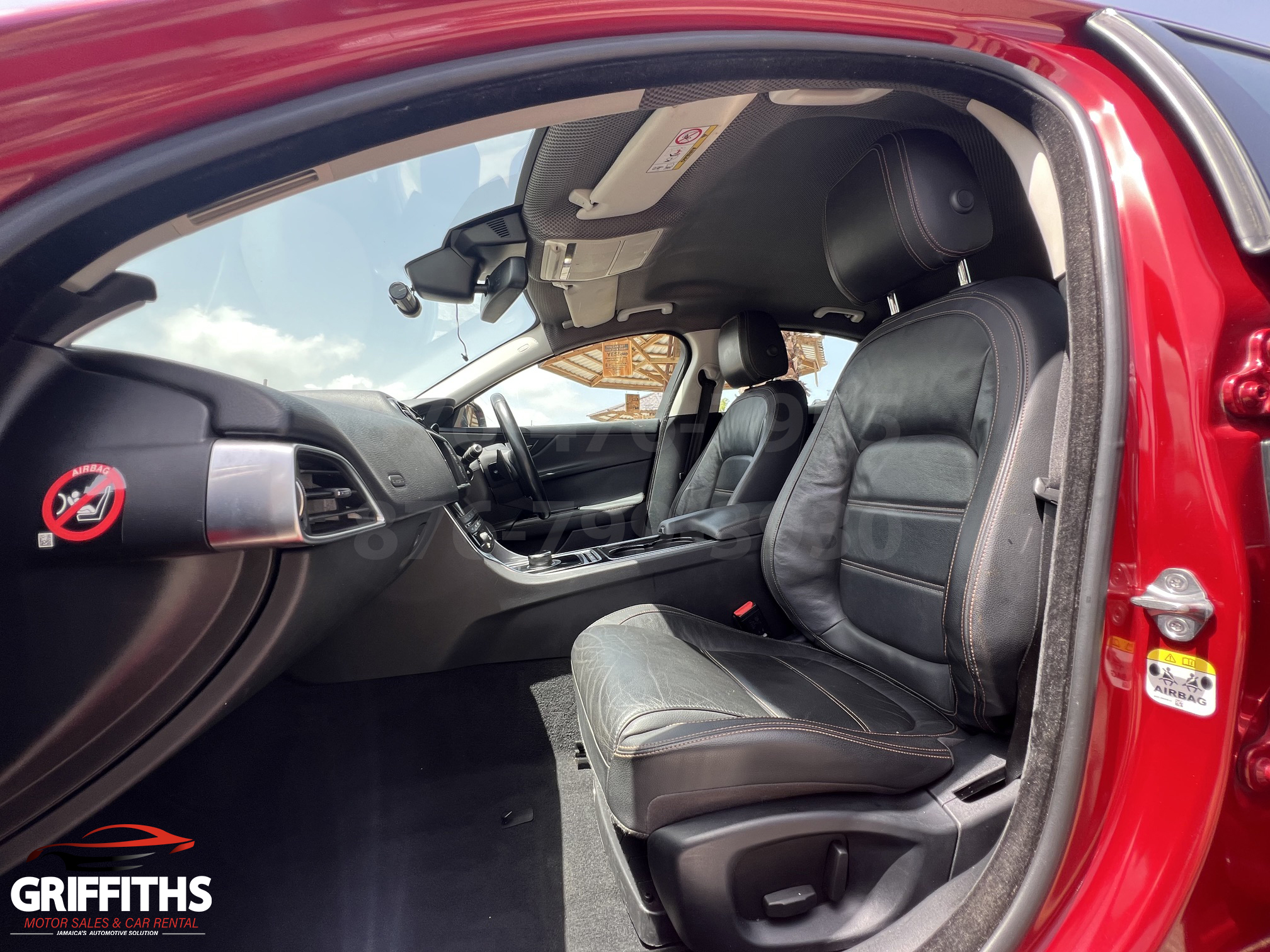 Vehicle Image 12