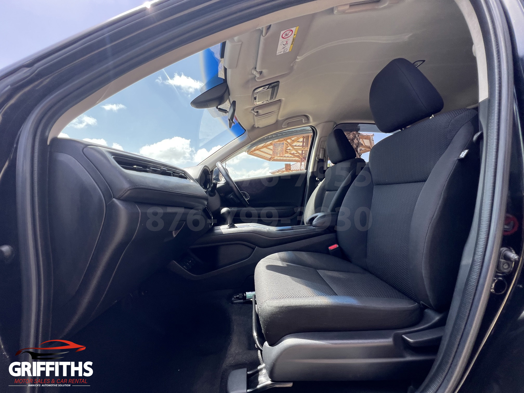 Vehicle Image 12
