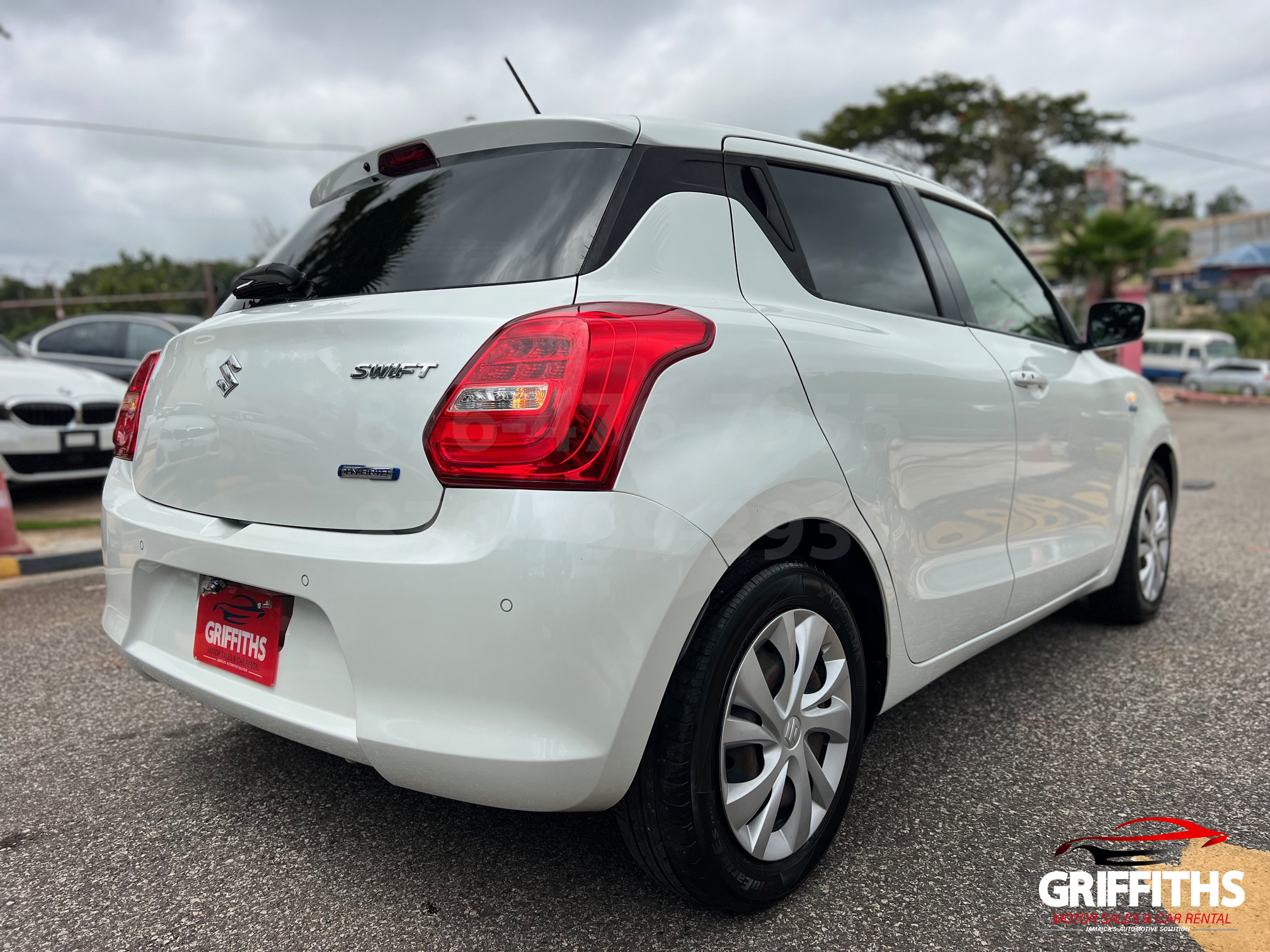 Vehicle Image 4