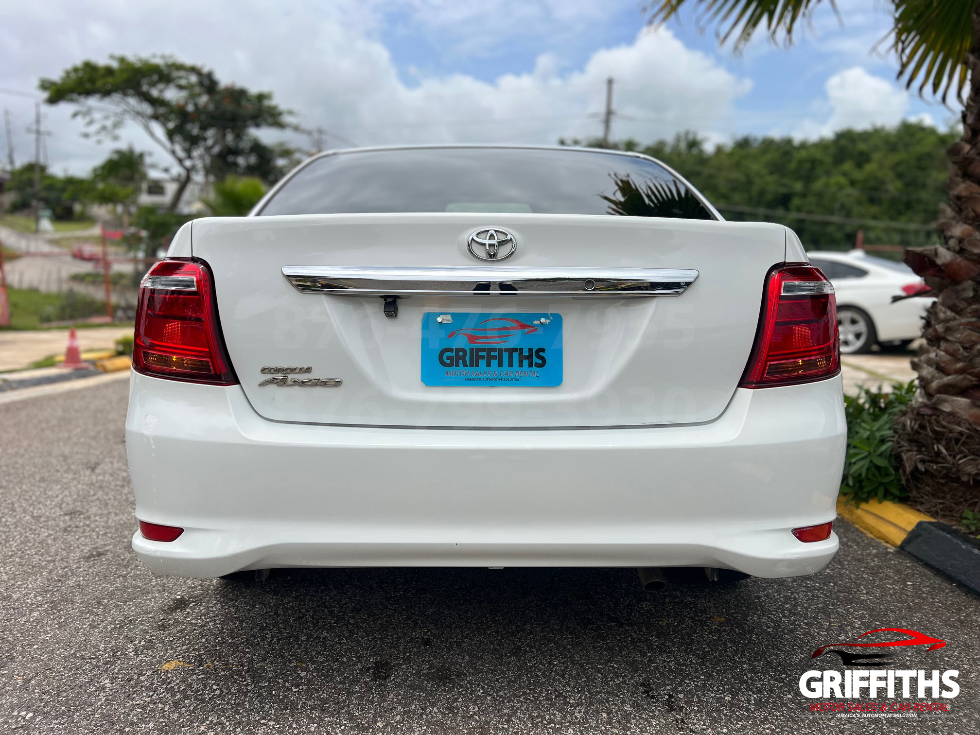 Vehicle Image 6