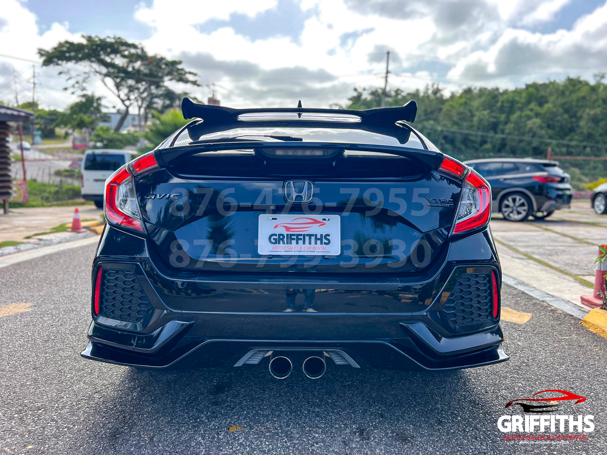 Vehicle Image 6
