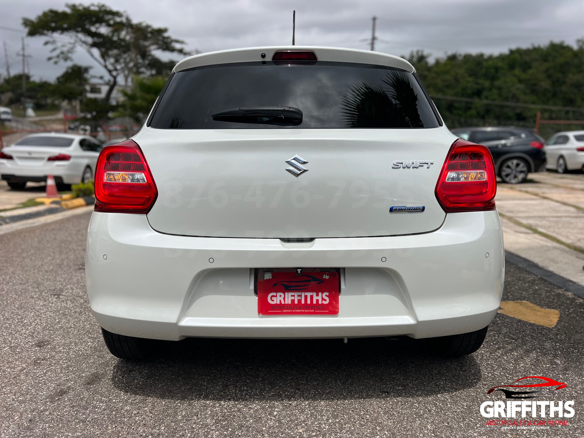 Vehicle Image 6