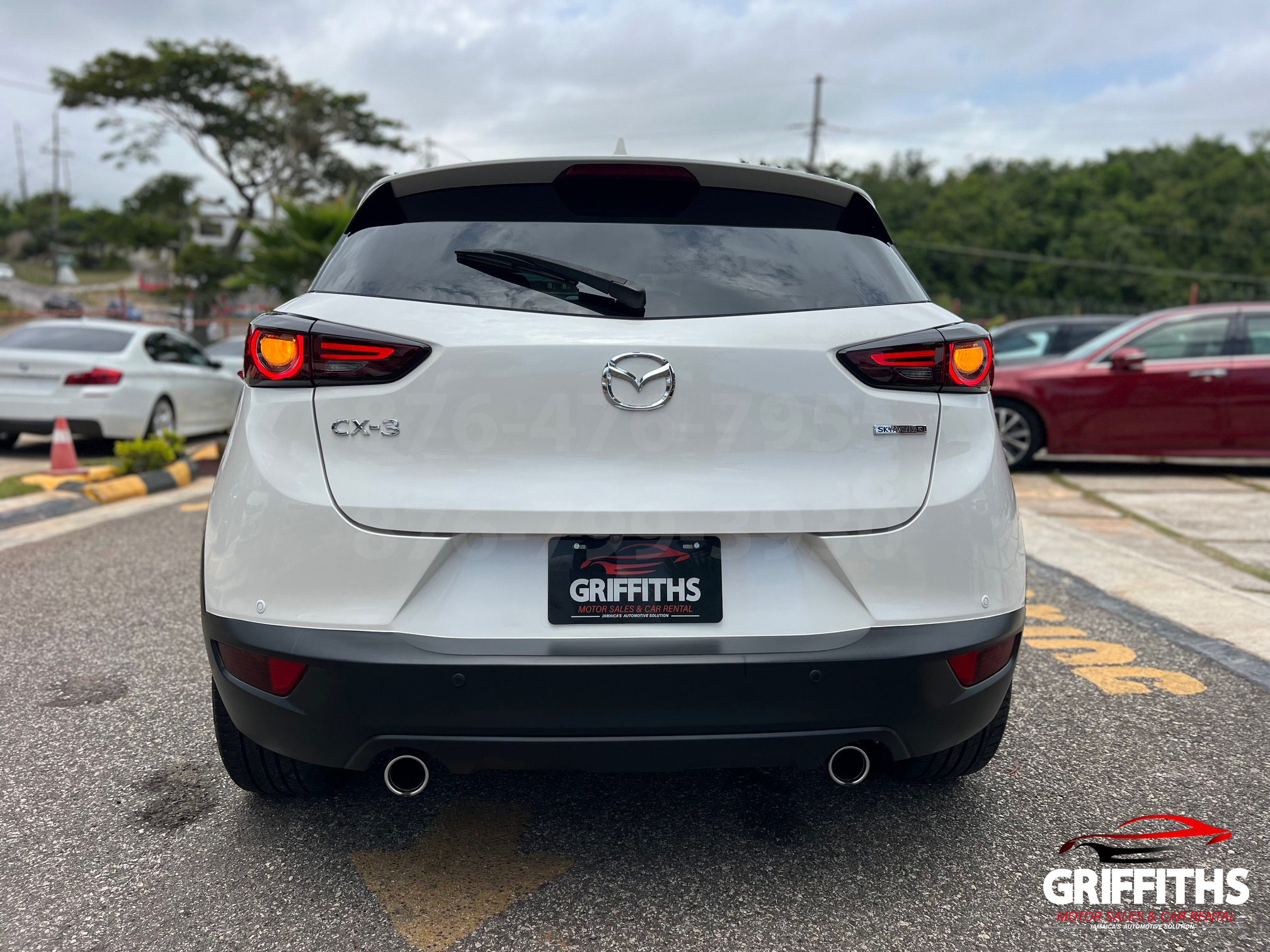 Vehicle Image 6