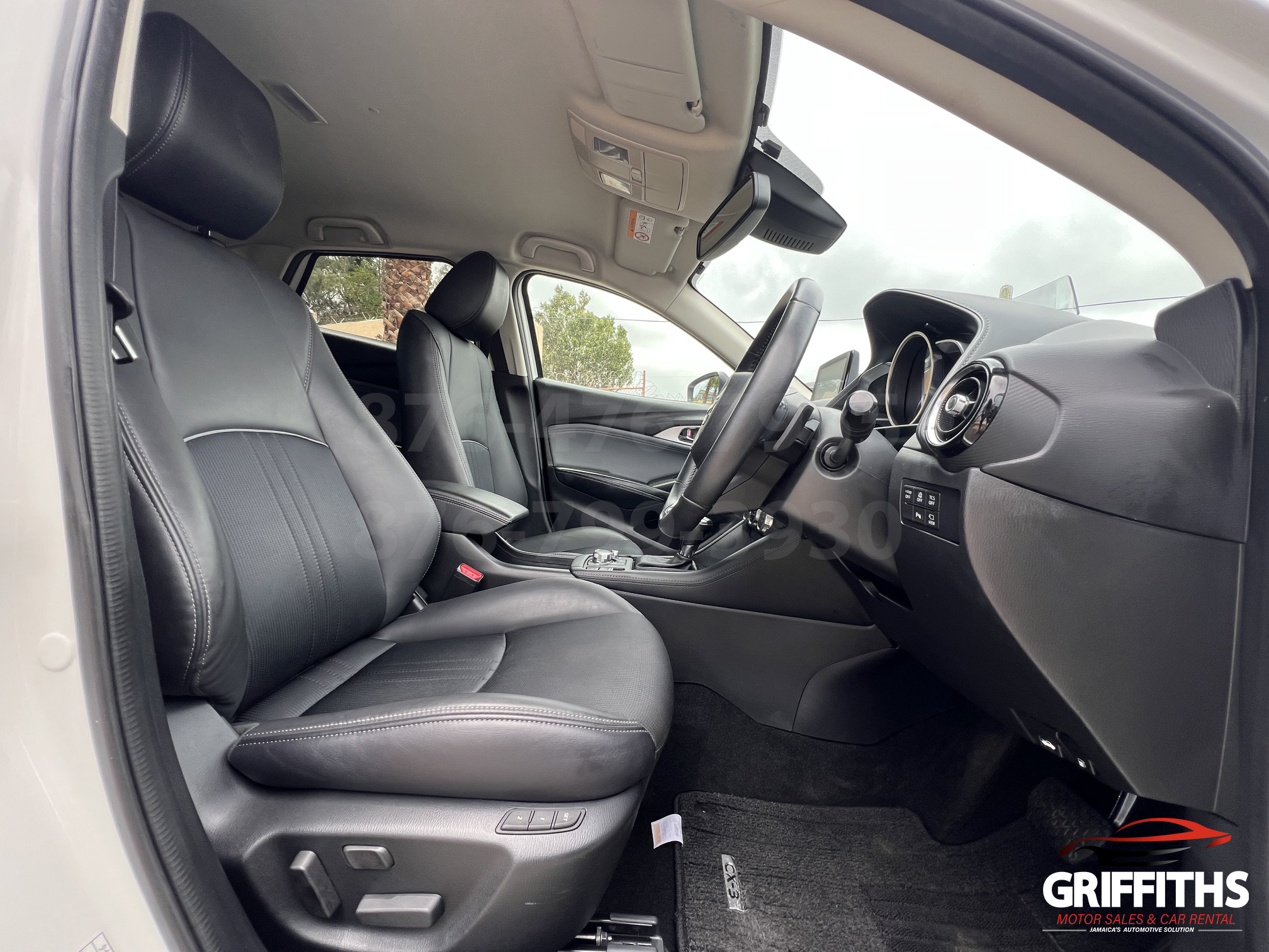 Vehicle Image 11