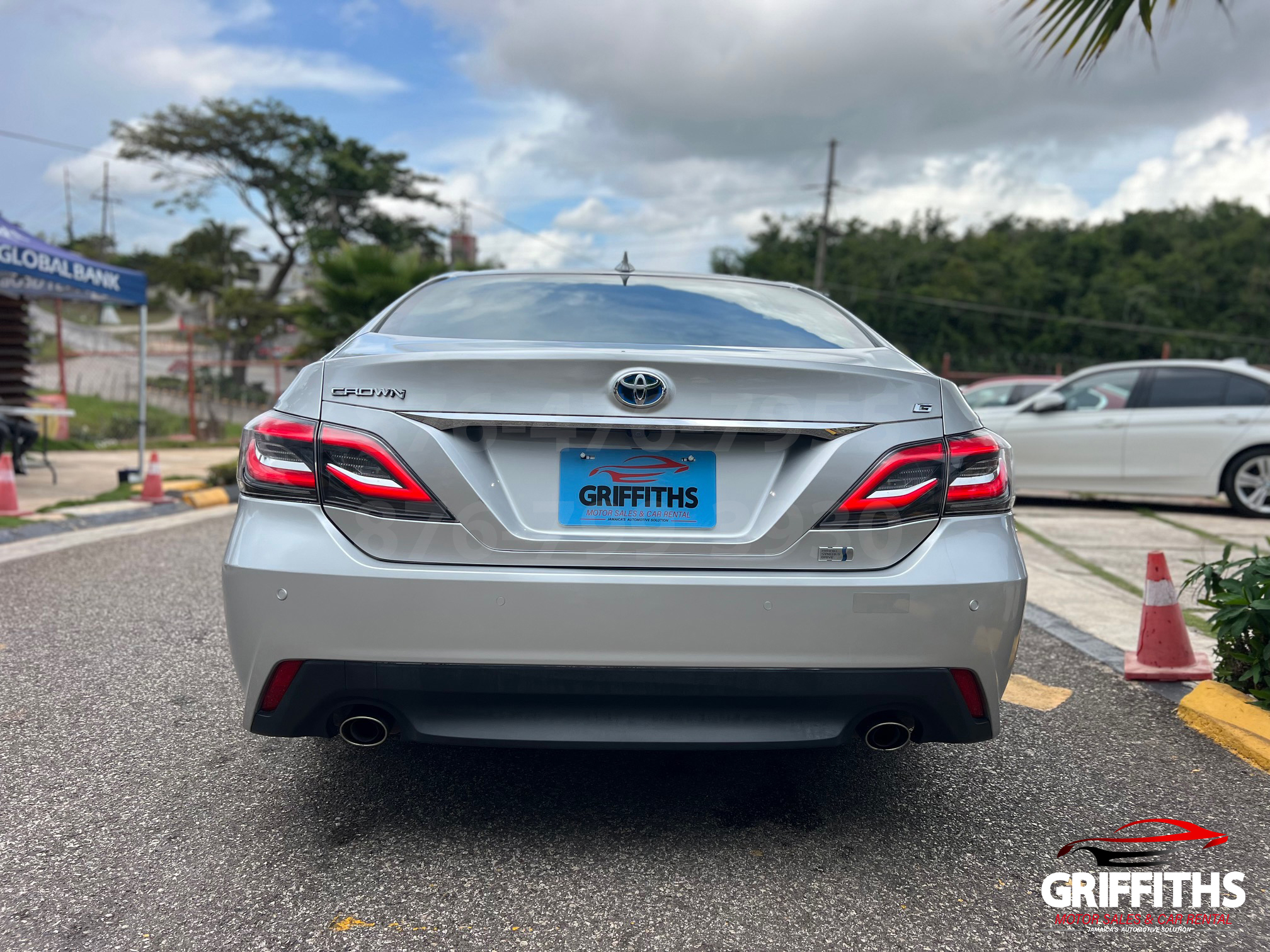Vehicle Image 6