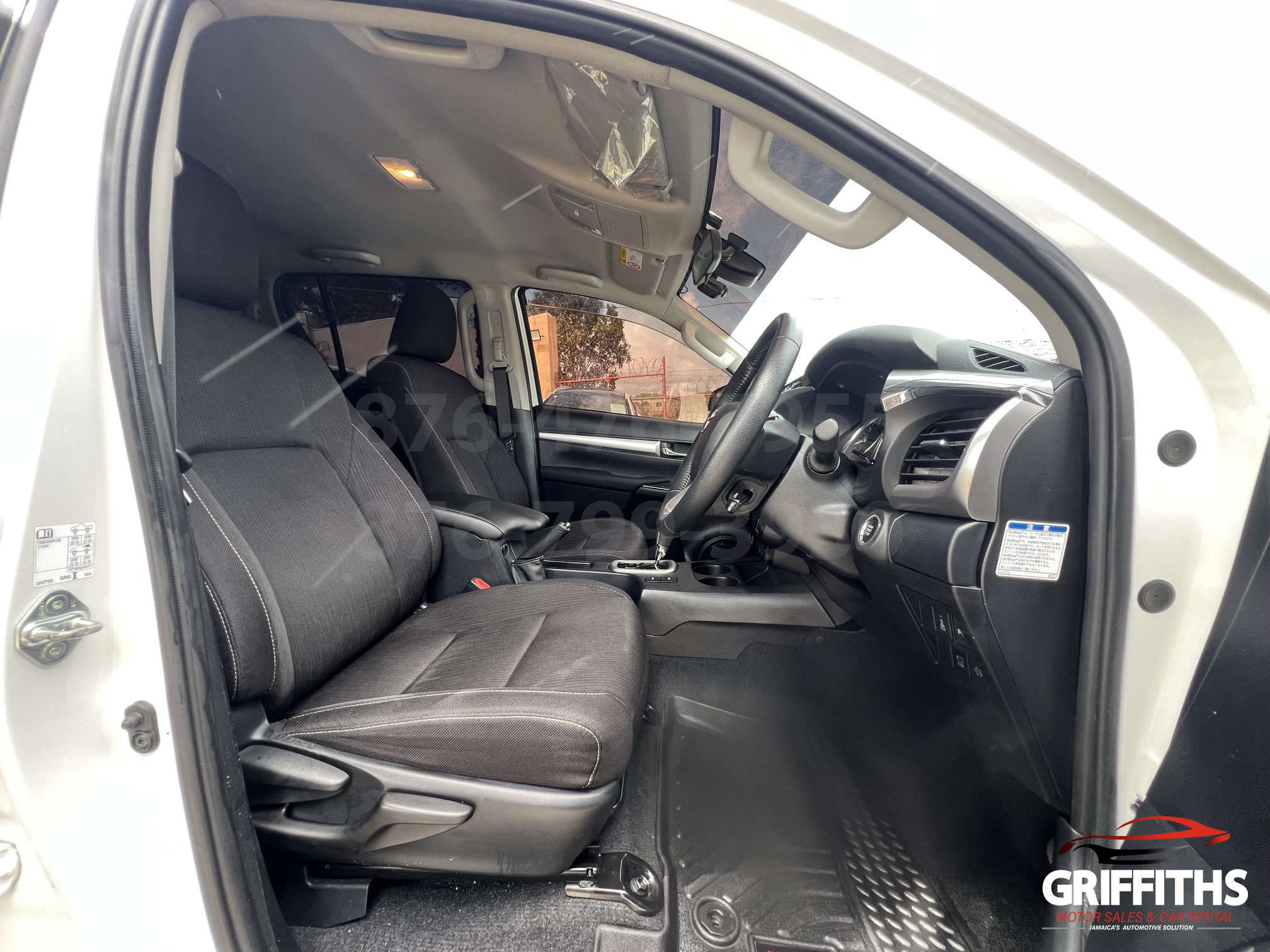 Vehicle Image 12