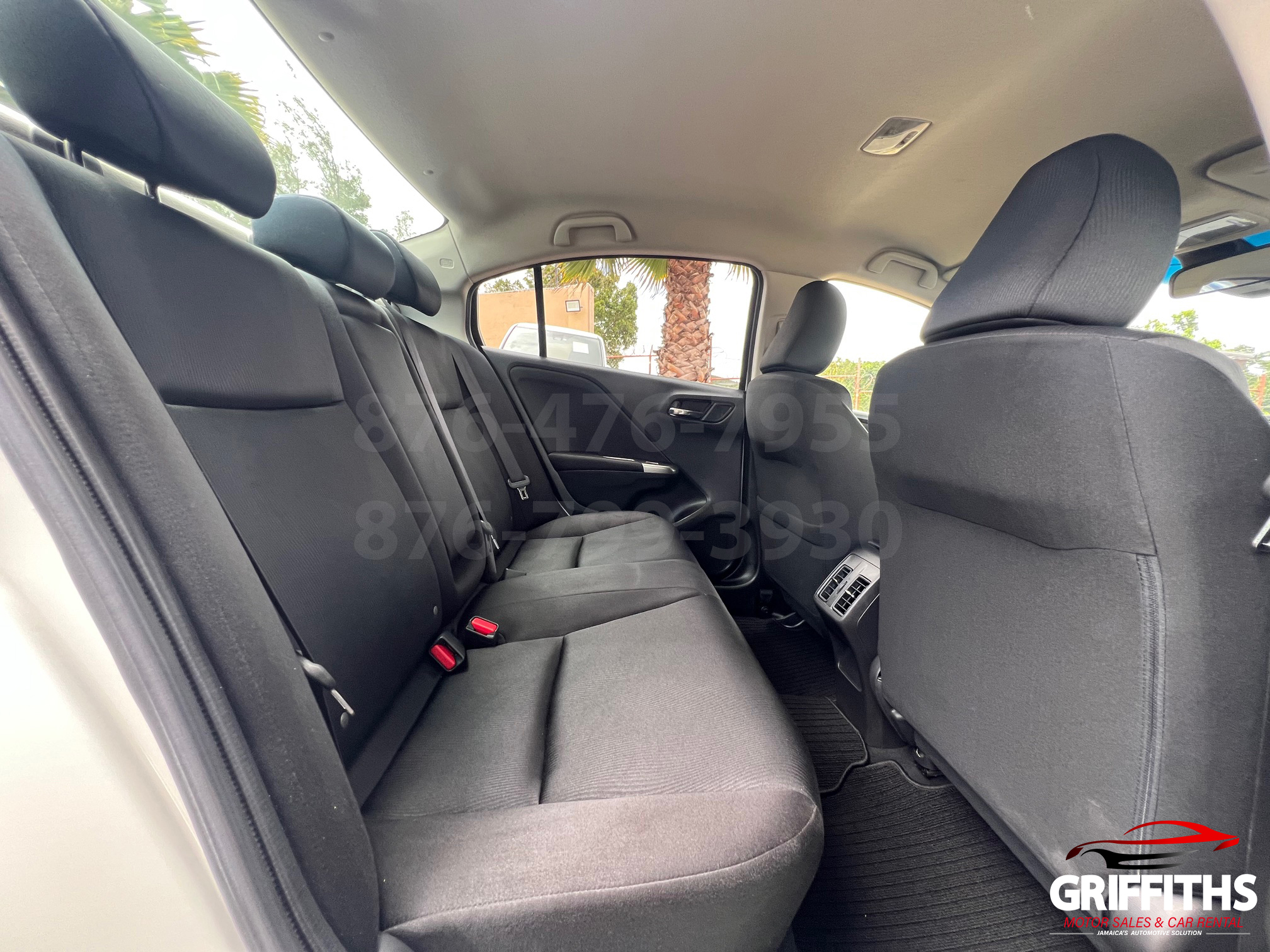 Vehicle Image 14
