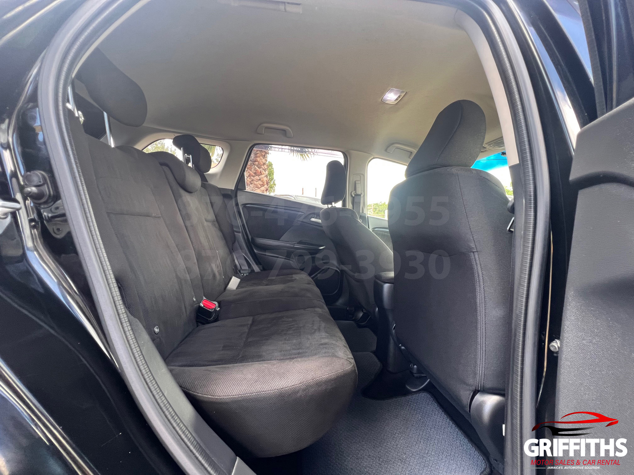 Vehicle Image 14