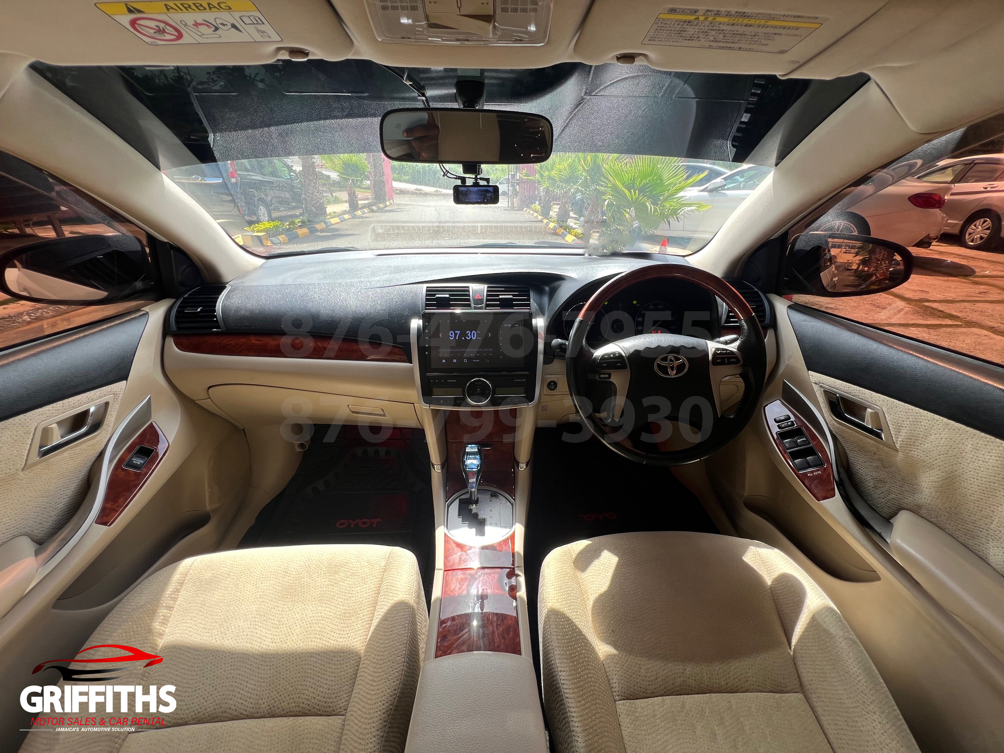 Vehicle Image 9