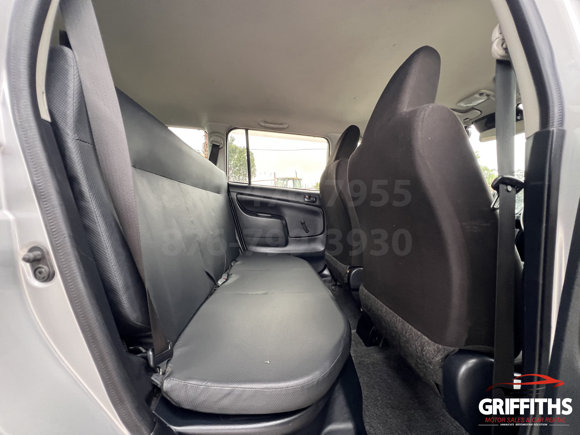 Vehicle Image 13