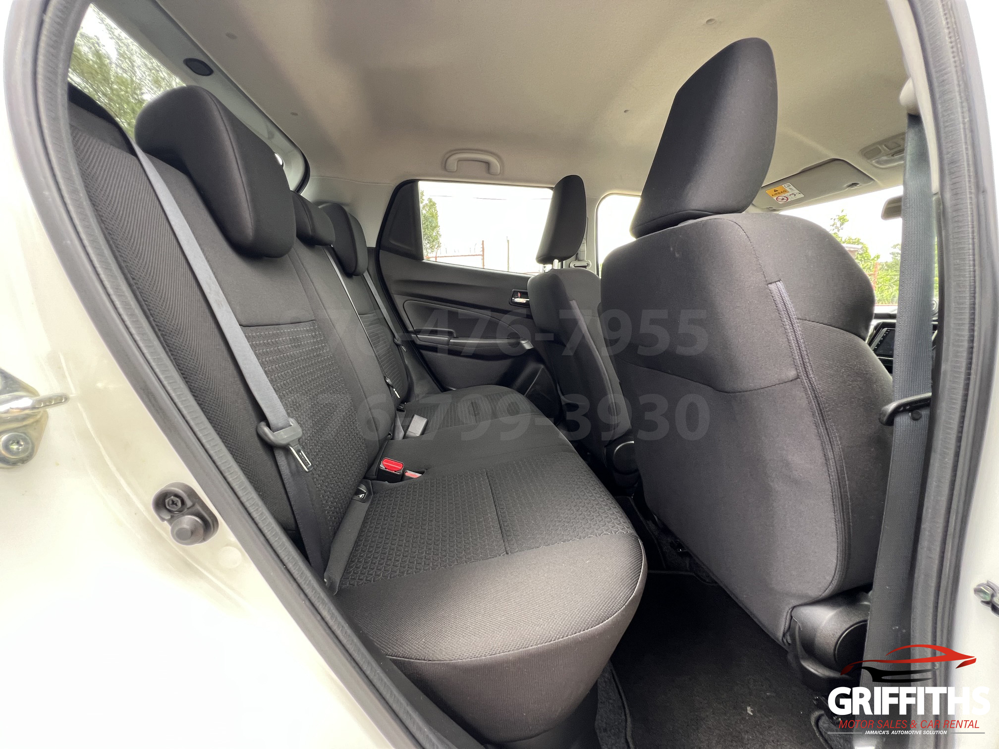 Vehicle Image 13