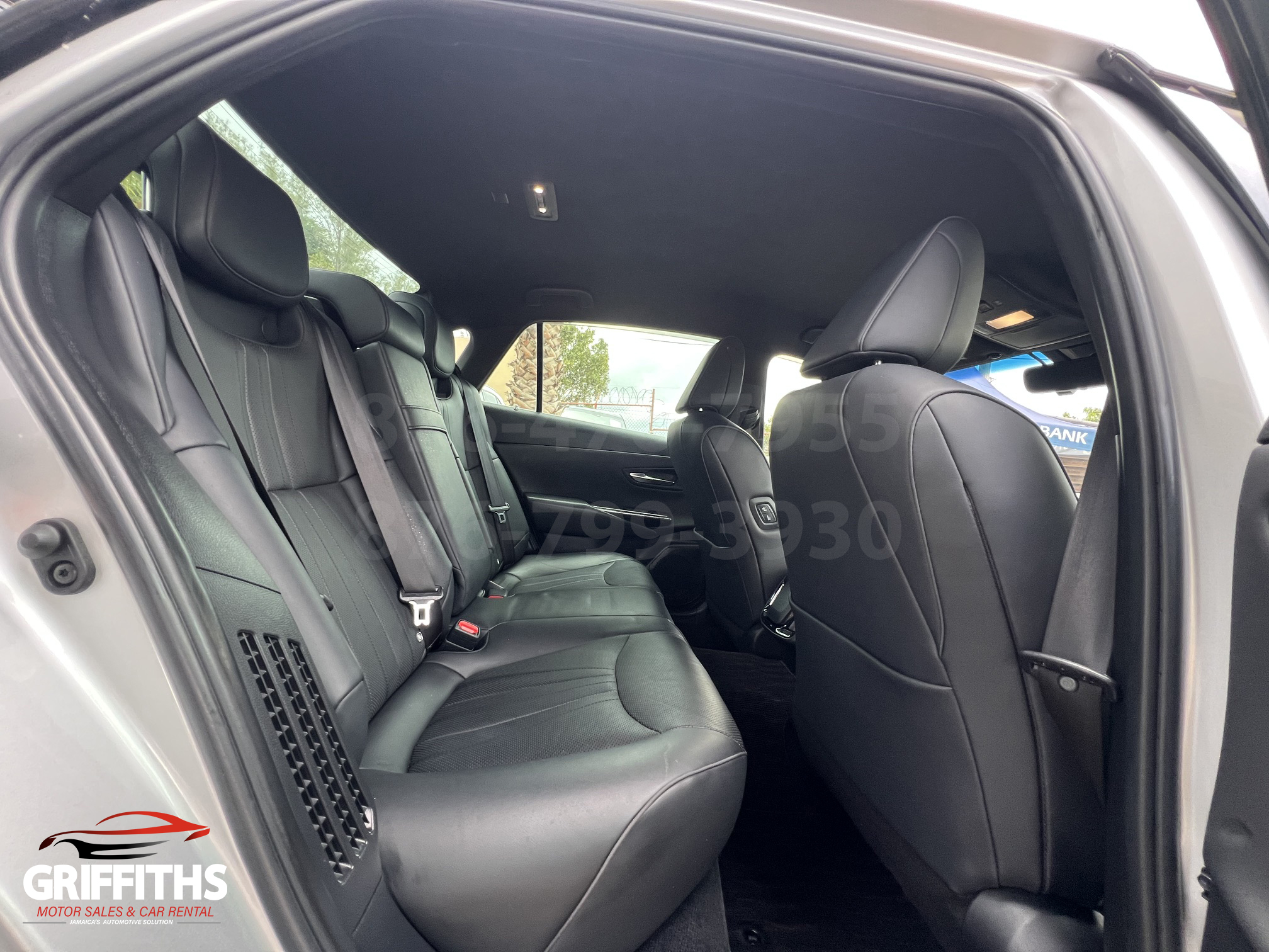 Vehicle Image 13