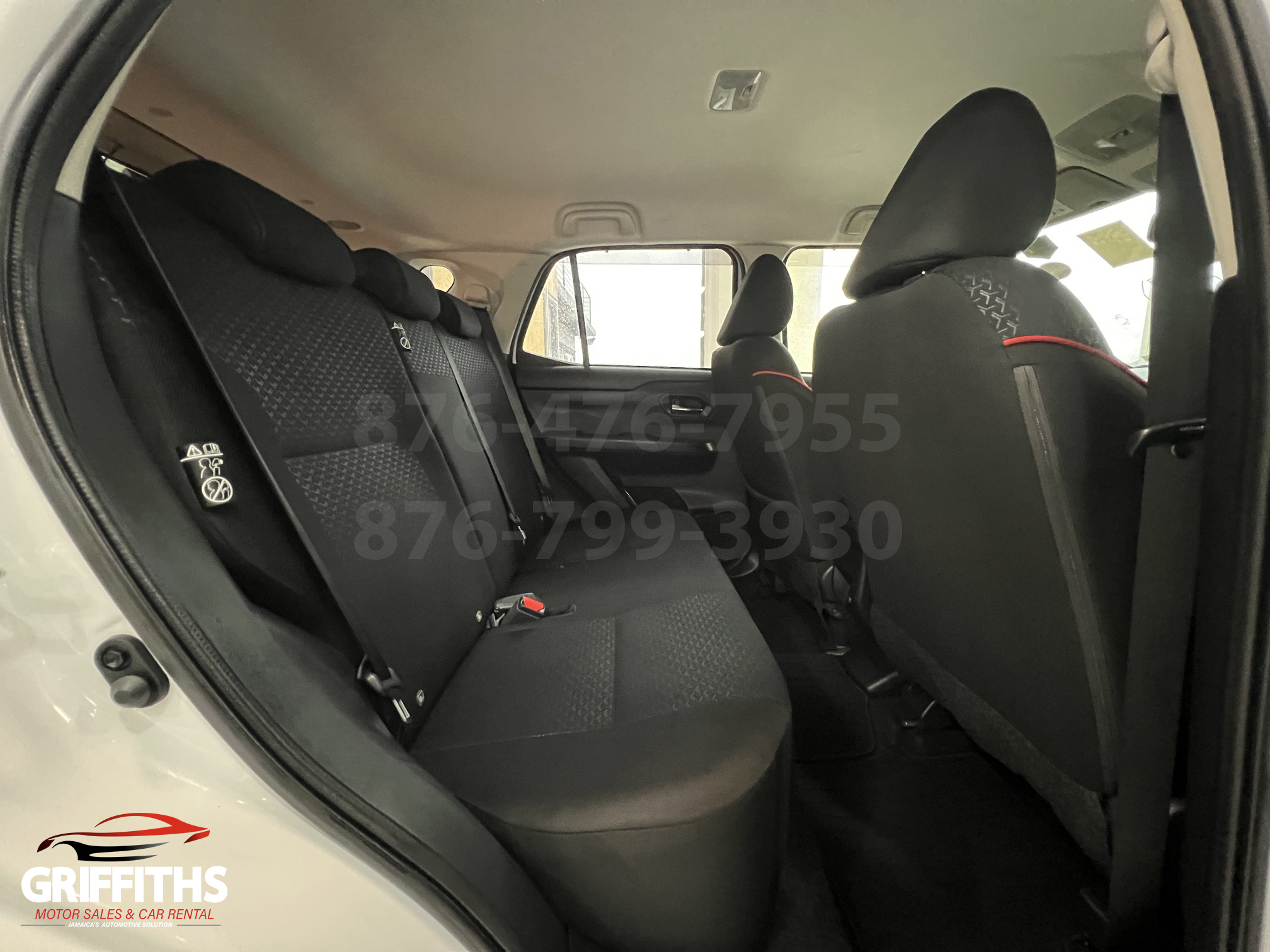 Vehicle Image 12