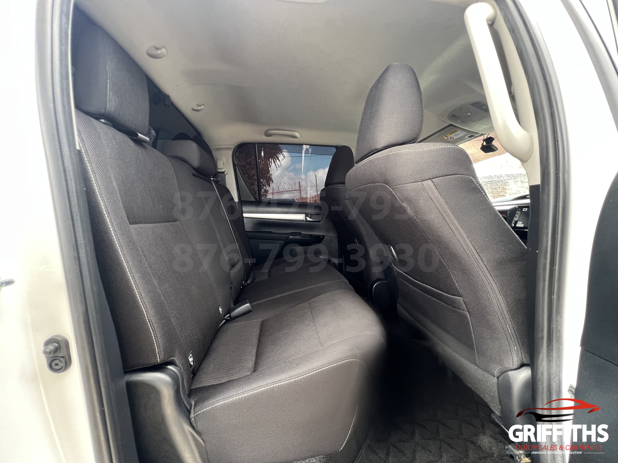 Vehicle Image 14