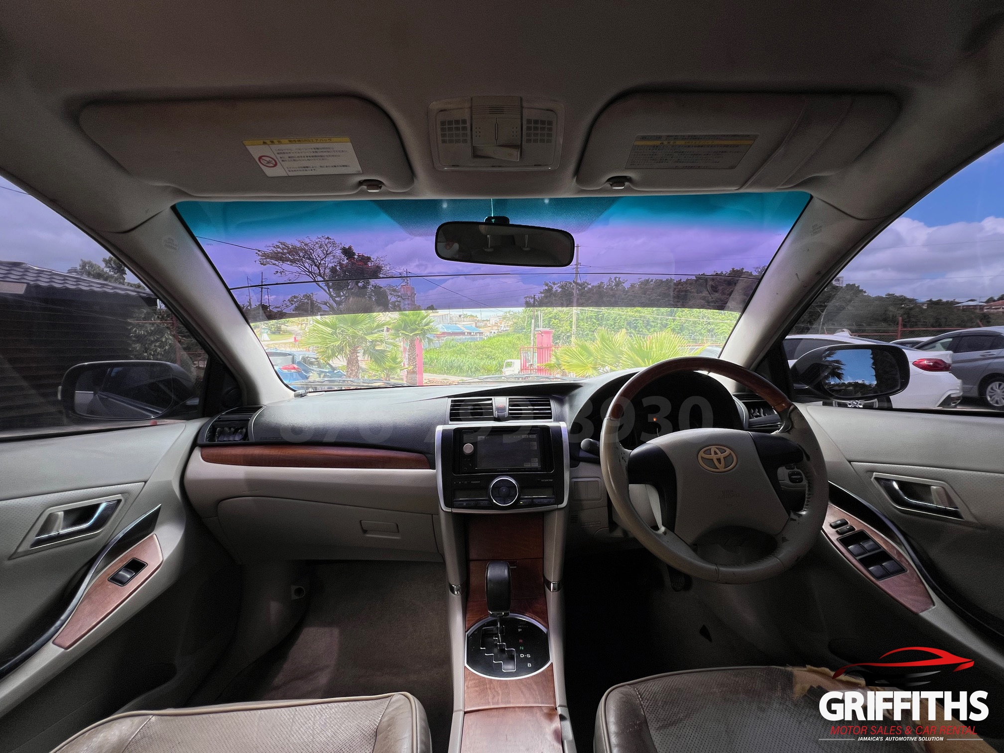 Vehicle Image 9