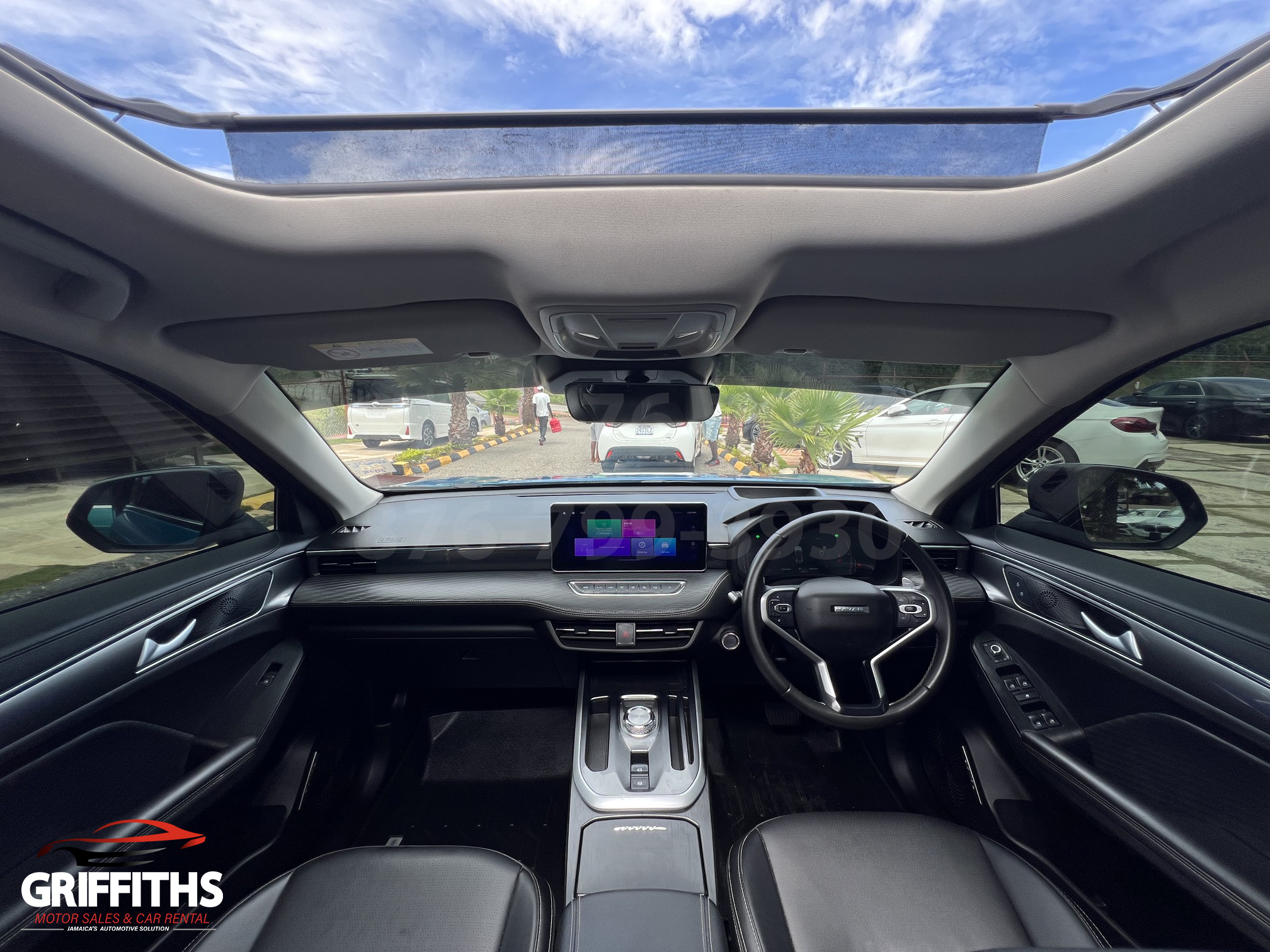 Vehicle Image 9
