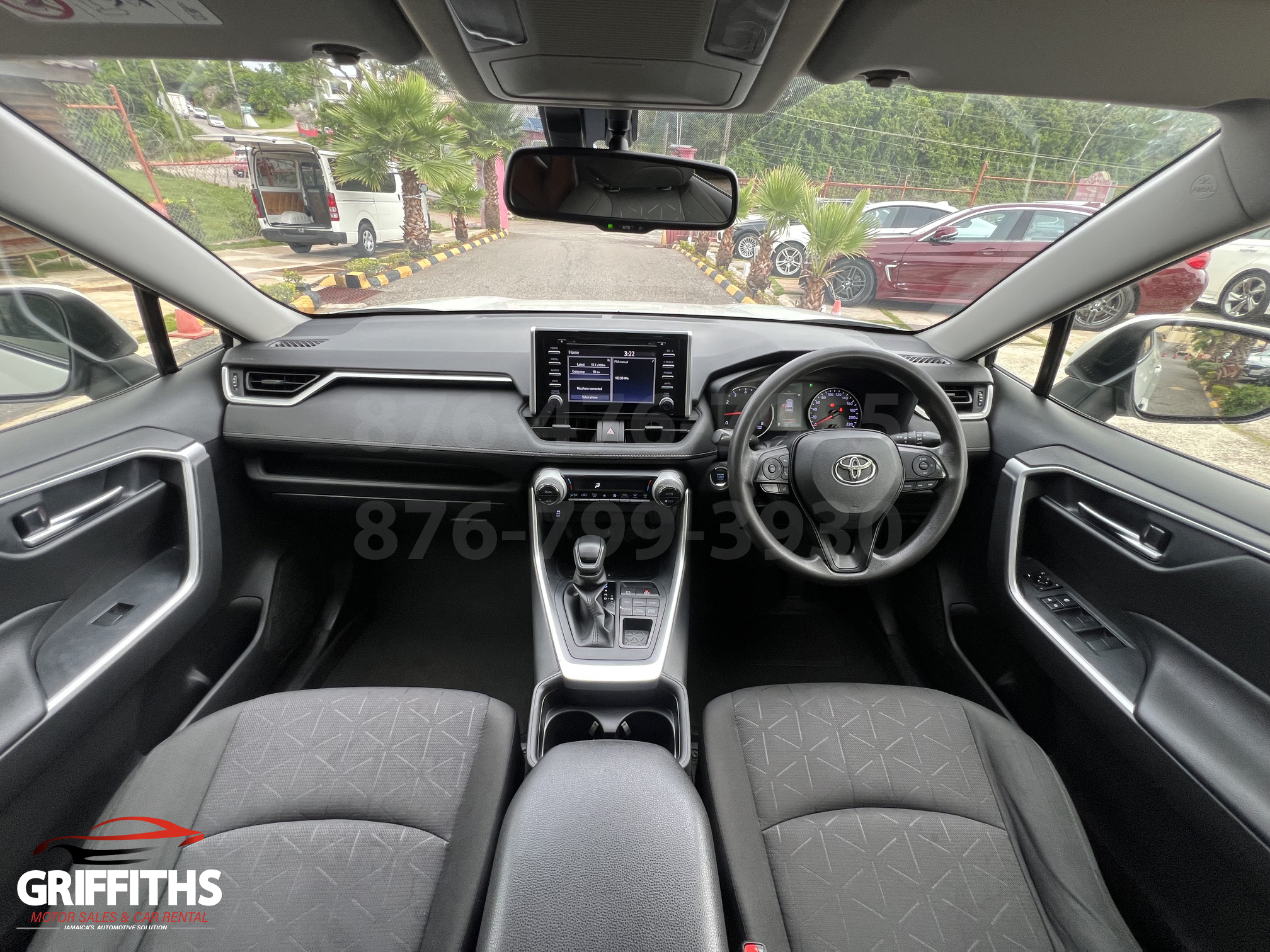 Vehicle Image 9