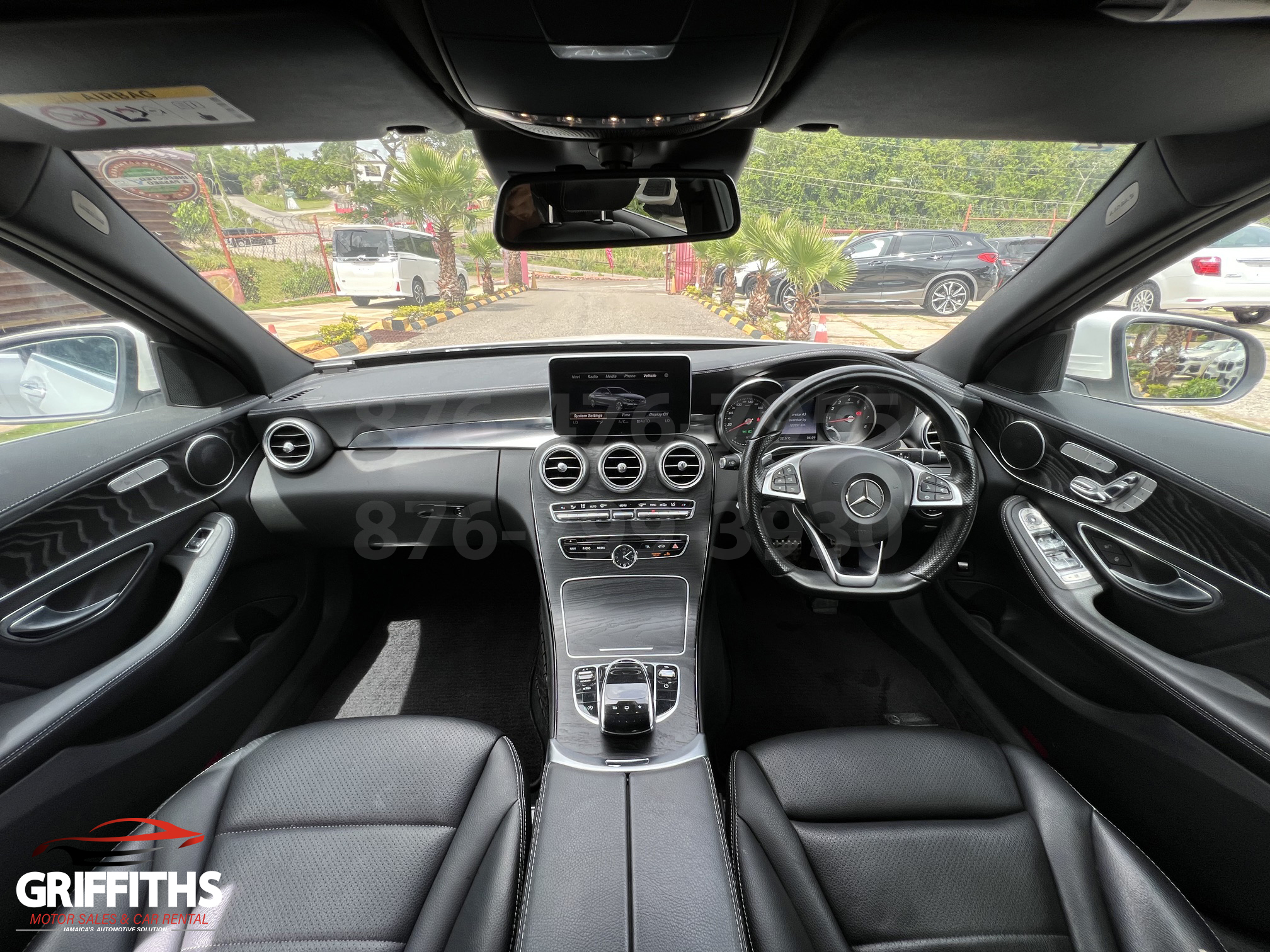 Vehicle Image 9