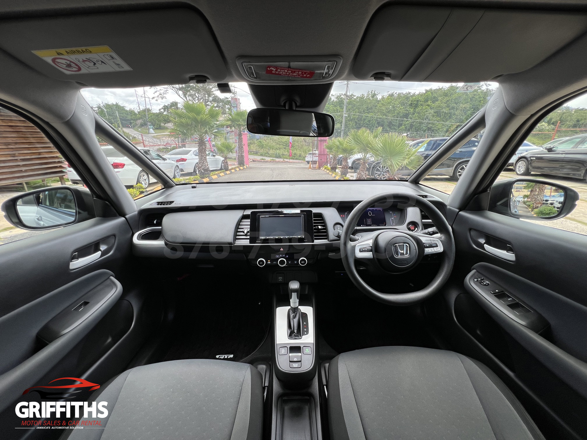 Vehicle Image 9