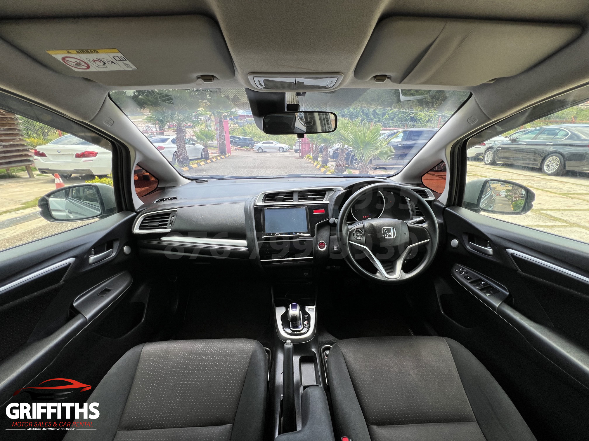 Vehicle Image 9
