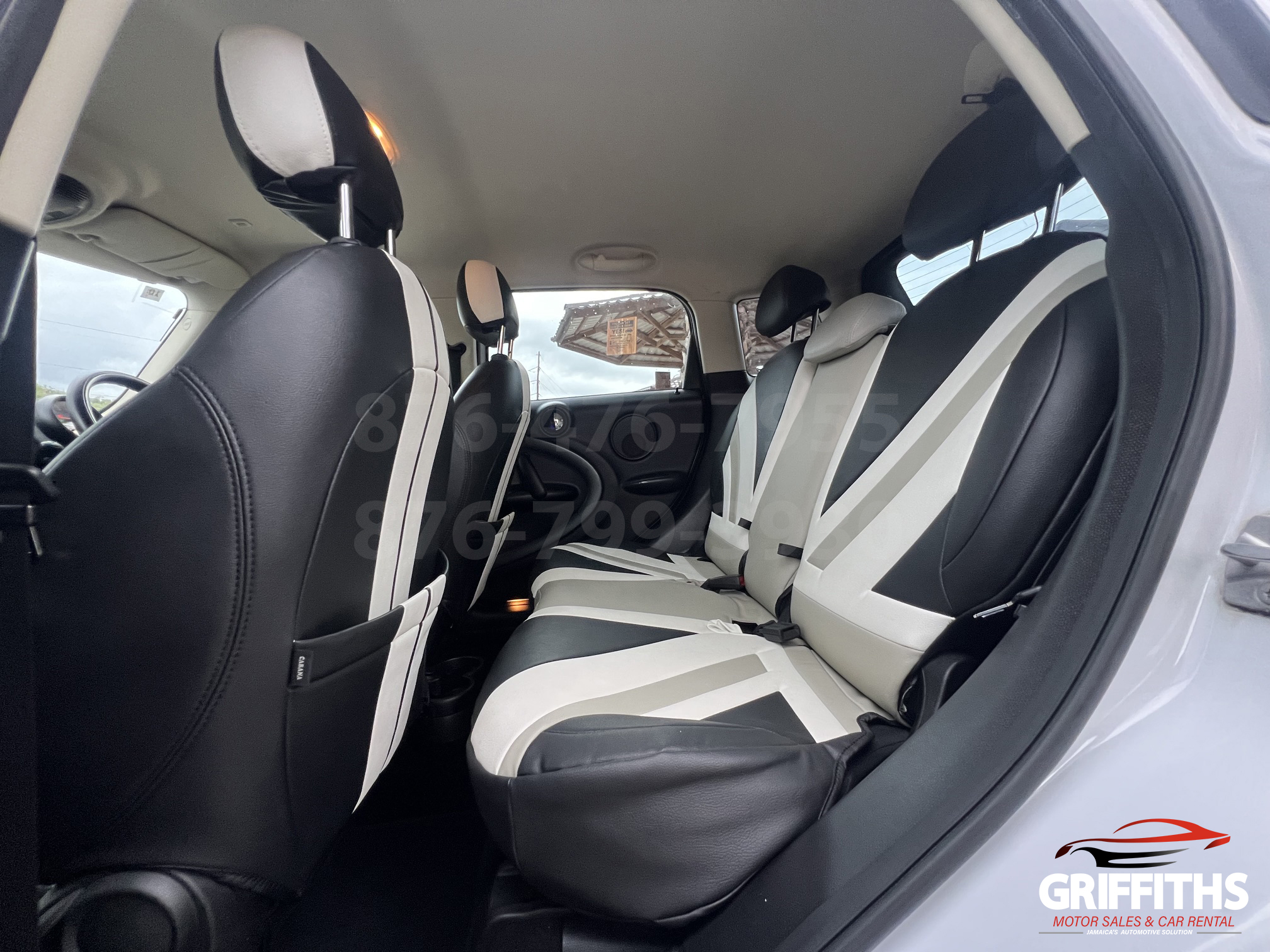 Vehicle Image 13