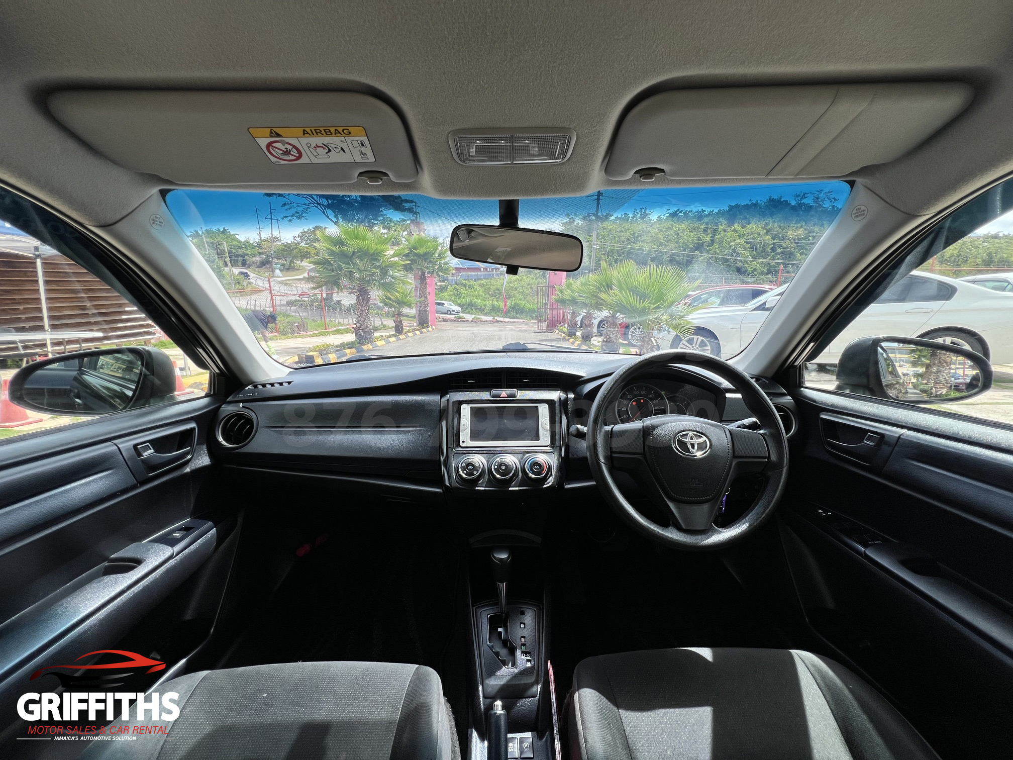Vehicle Image 9