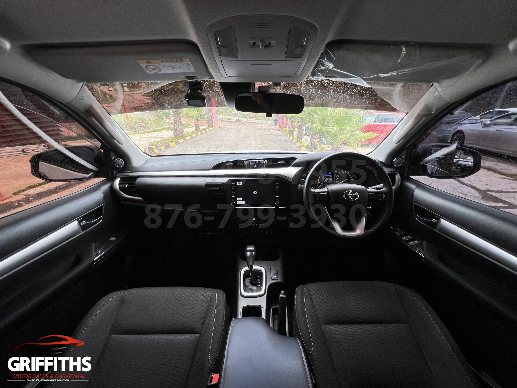 Vehicle Image 10