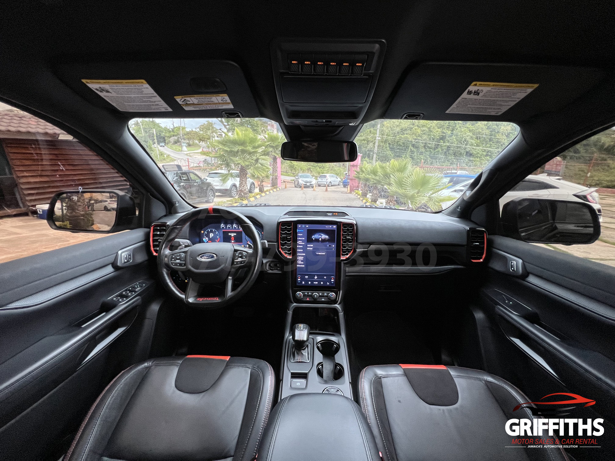 Vehicle Image 9