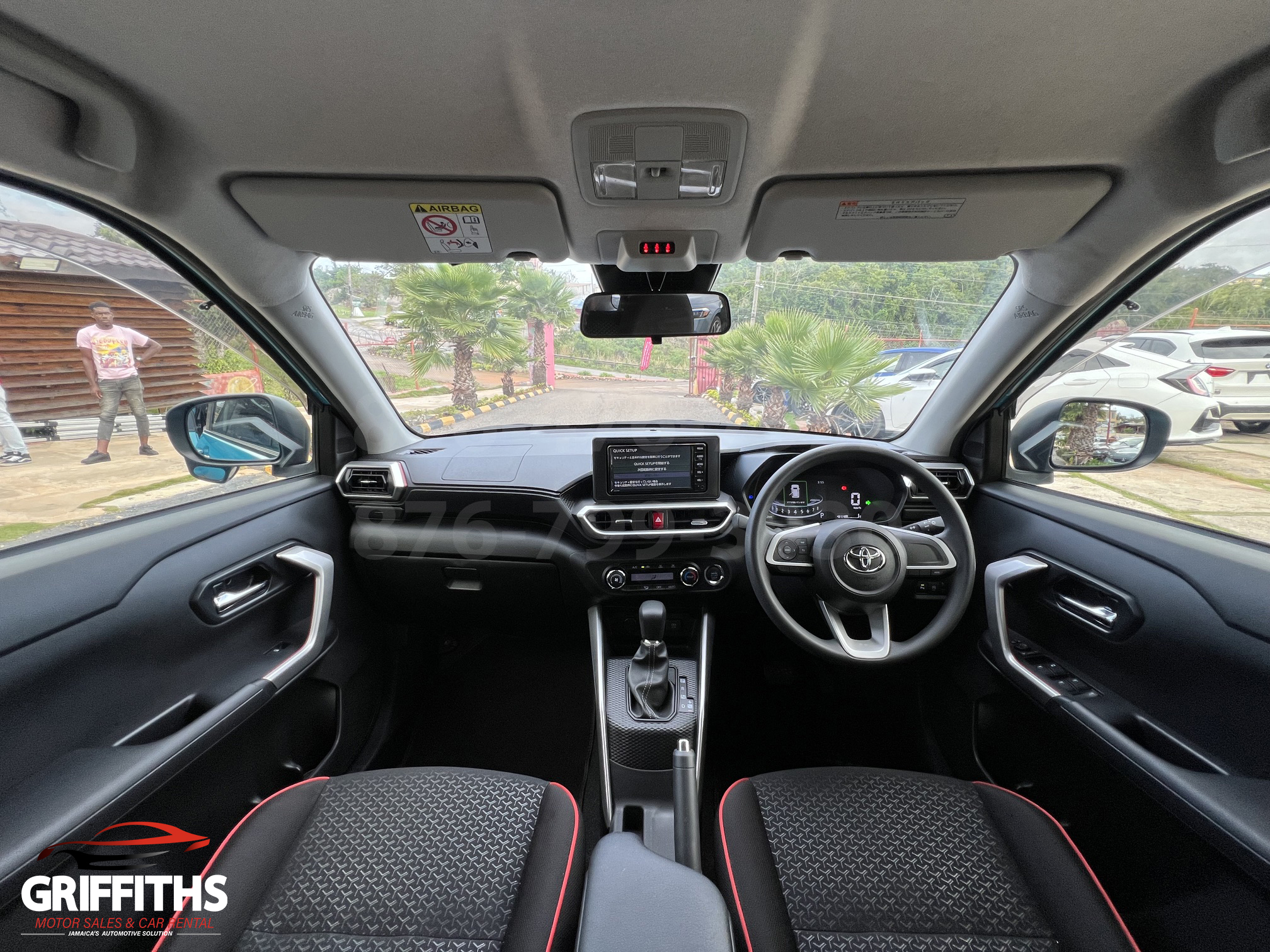 Vehicle Image 9
