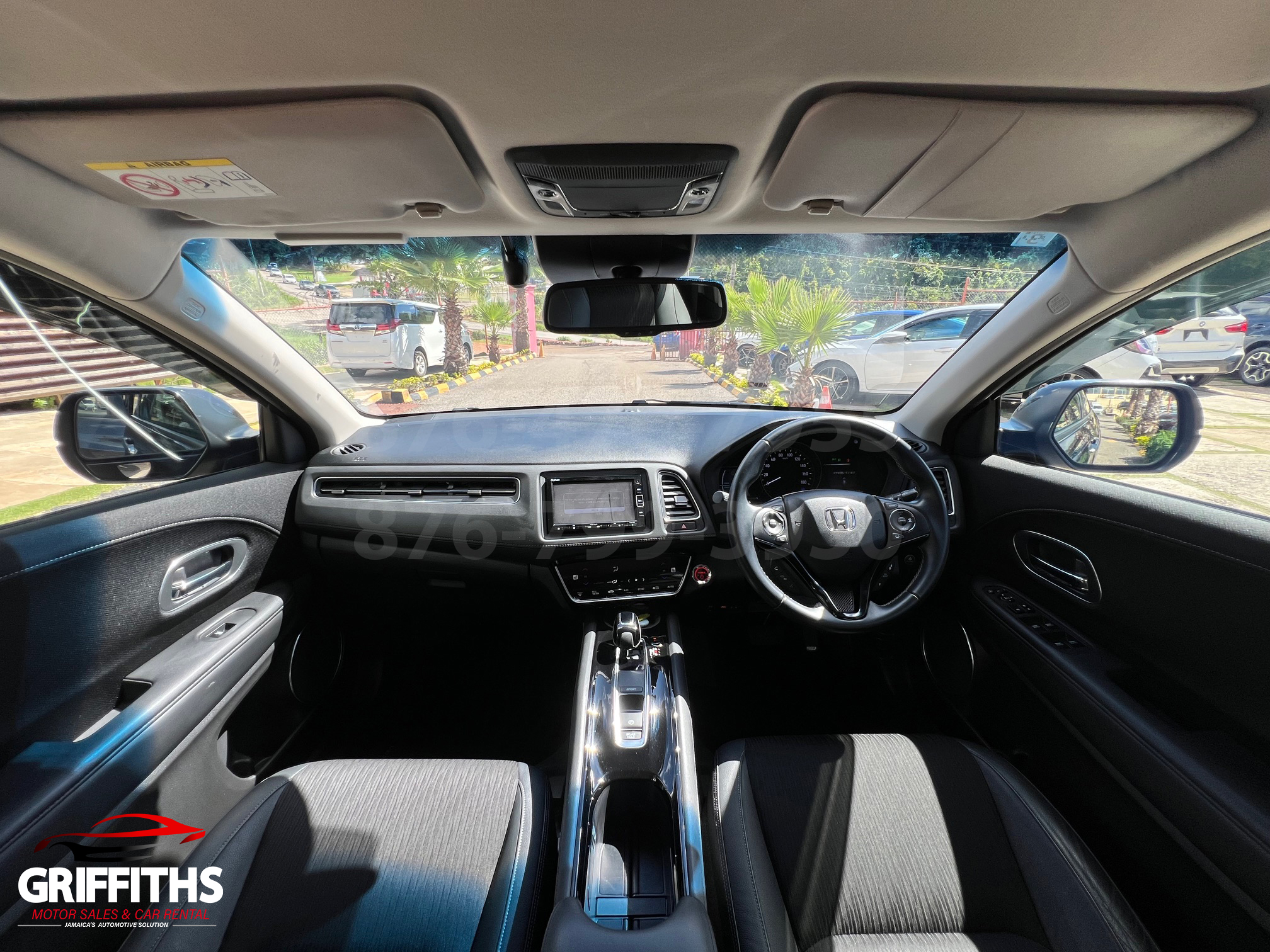Vehicle Image 9