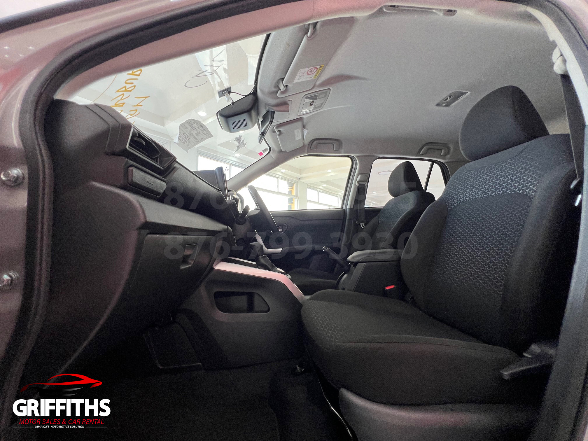Vehicle Image 12