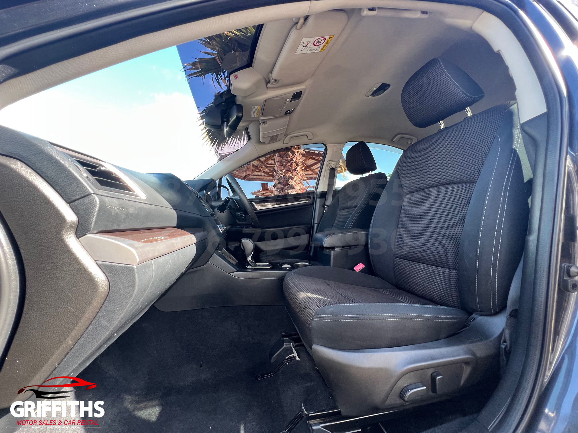 Vehicle Image 11
