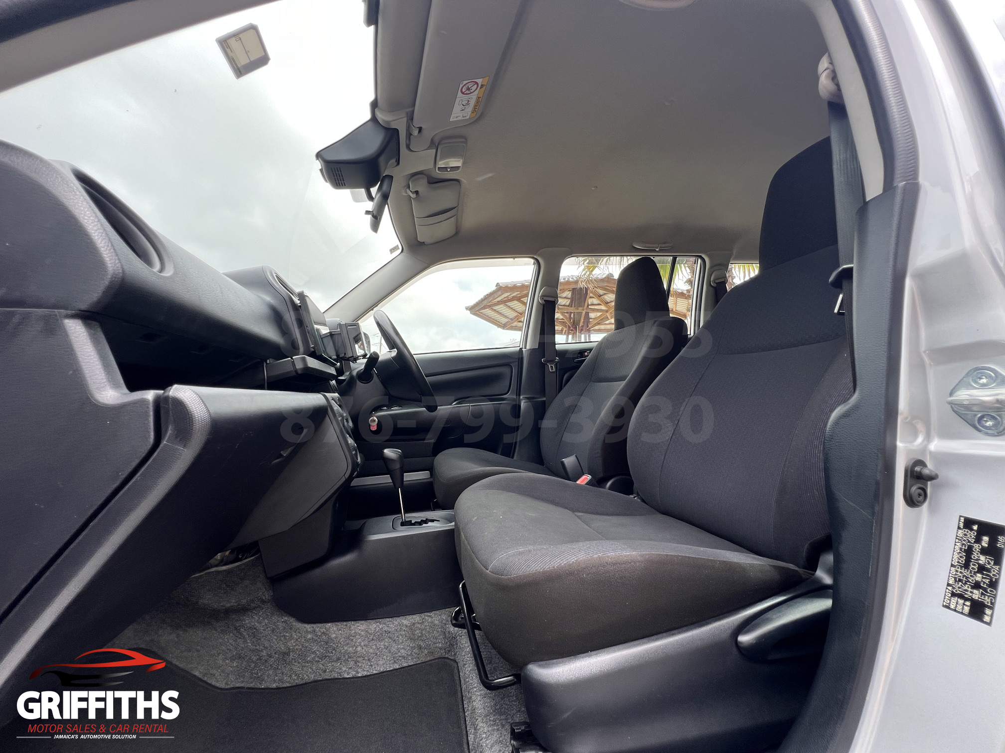 Vehicle Image 12