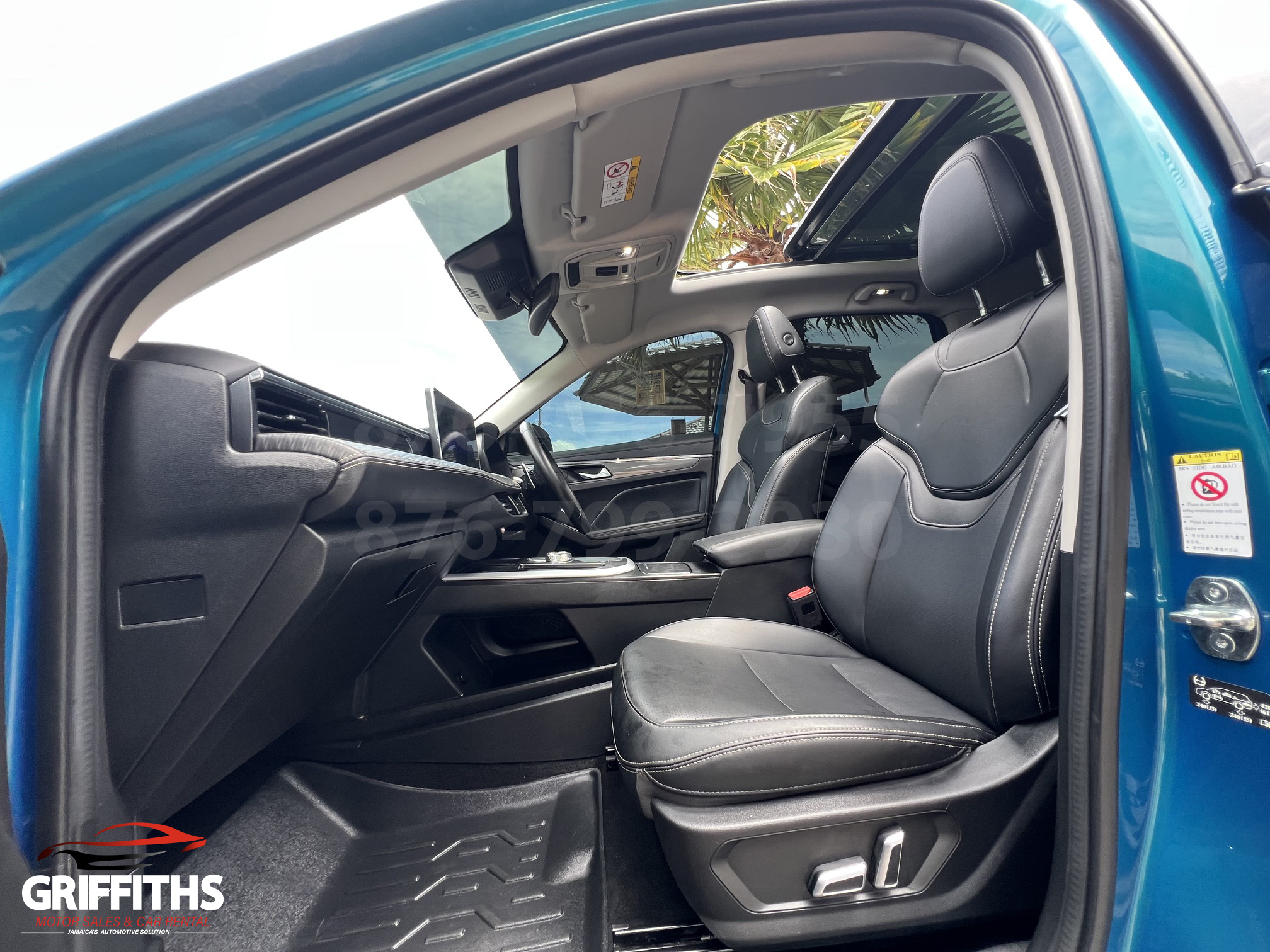 Vehicle Image 12