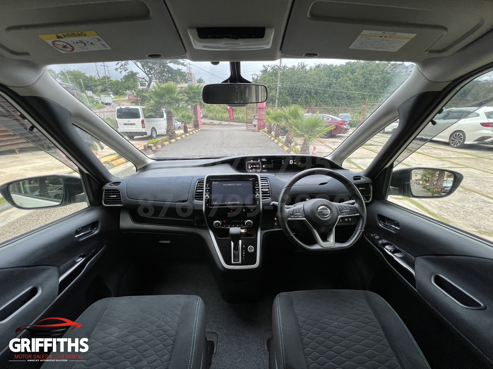 Vehicle Image 8